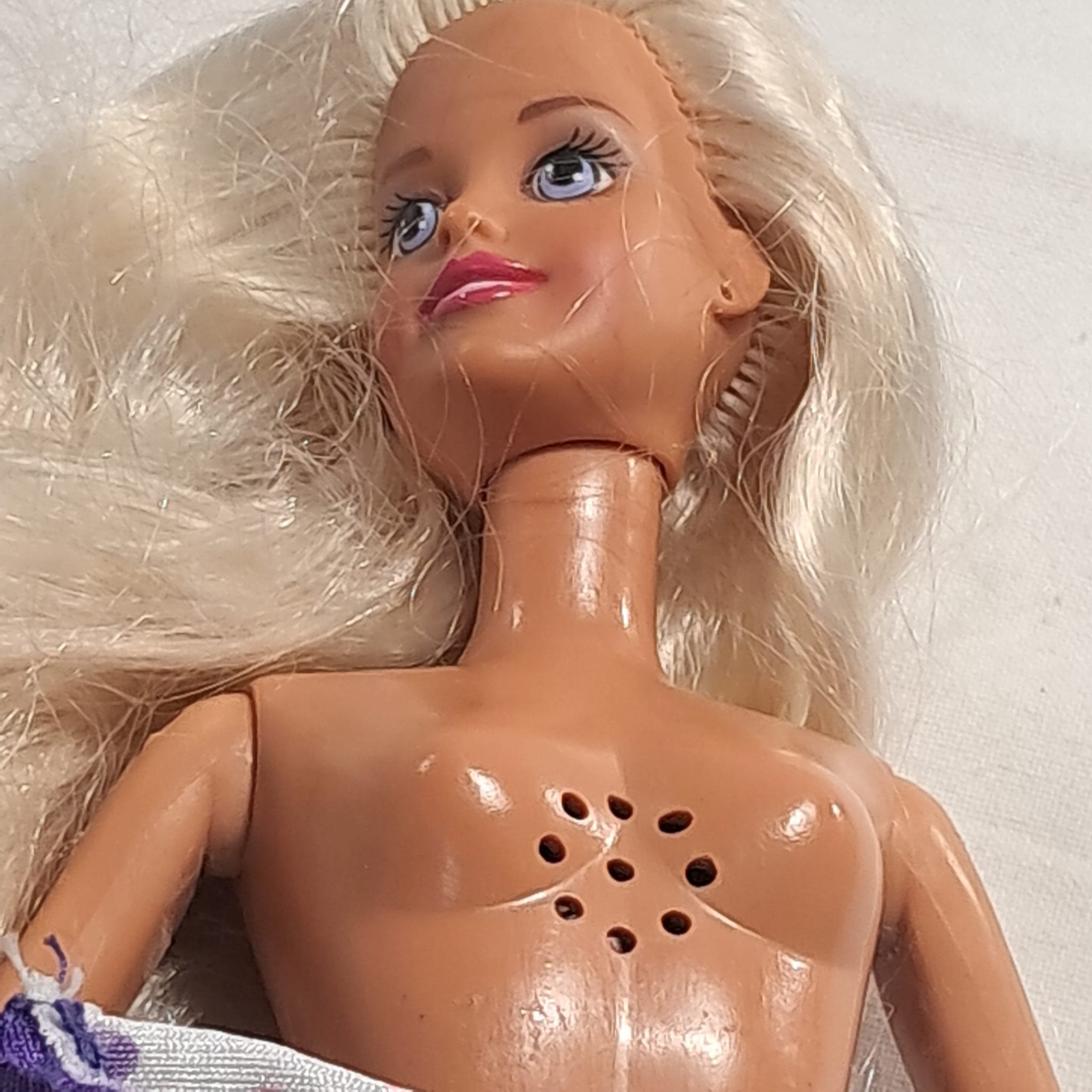 Voir photo 8 de Poupée Sindy Hasbro Longs Cheveux Fashion 1993 - Dis Moi Tout - Bon État Poupée Sindy Hasbro Longs Cheveux Fashion 1993 - Dis Moi Tout - Bon État Bon état reconditionné photo 8