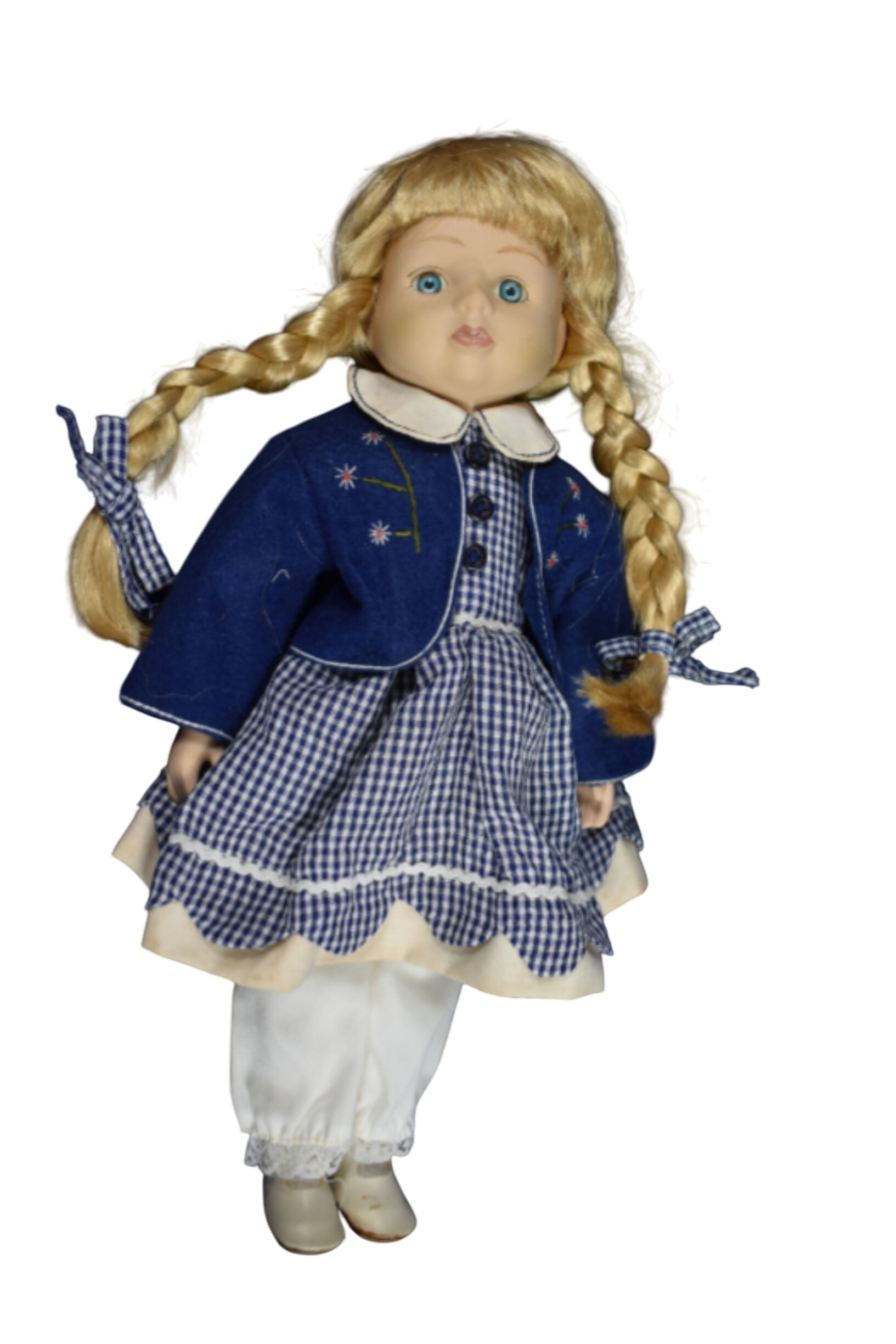 Acheter Poupée " vintage " de collection en porcelaine, cheveux blonds tressés, hauteur 37 cm. Bon état - 11,00 € Poupée " vintage " de collection en porcelaine, cheveux blonds tressés, hauteur 37 cm. Bon état reconditionné disponible sur Label Emmaüs