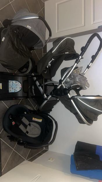 Poussette double hauck Duett 2 Très bon état - alternatives disponibles sur Dero Poussette double hauck Duett 2 Très bon état reconditionné (offre indisponible)