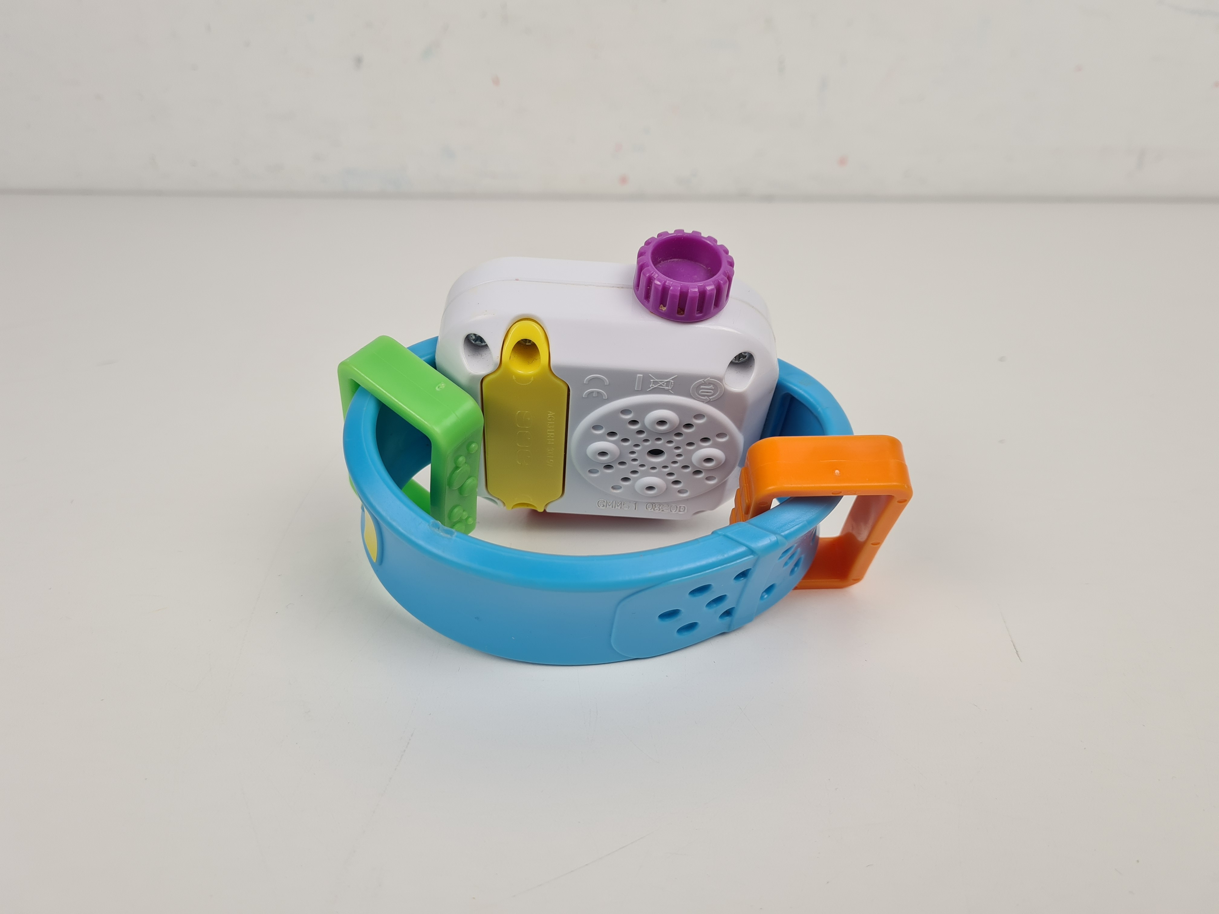 Voir photo 3 de Premier âge - Montre connectée jouet musical pour bébé, multicolore - Fisher price - 6 mois + Premier âge - Montre connectée jouet musical pour bébé, multicolore - Fisher price - 6 mois + Bon état reconditionné photo 3
