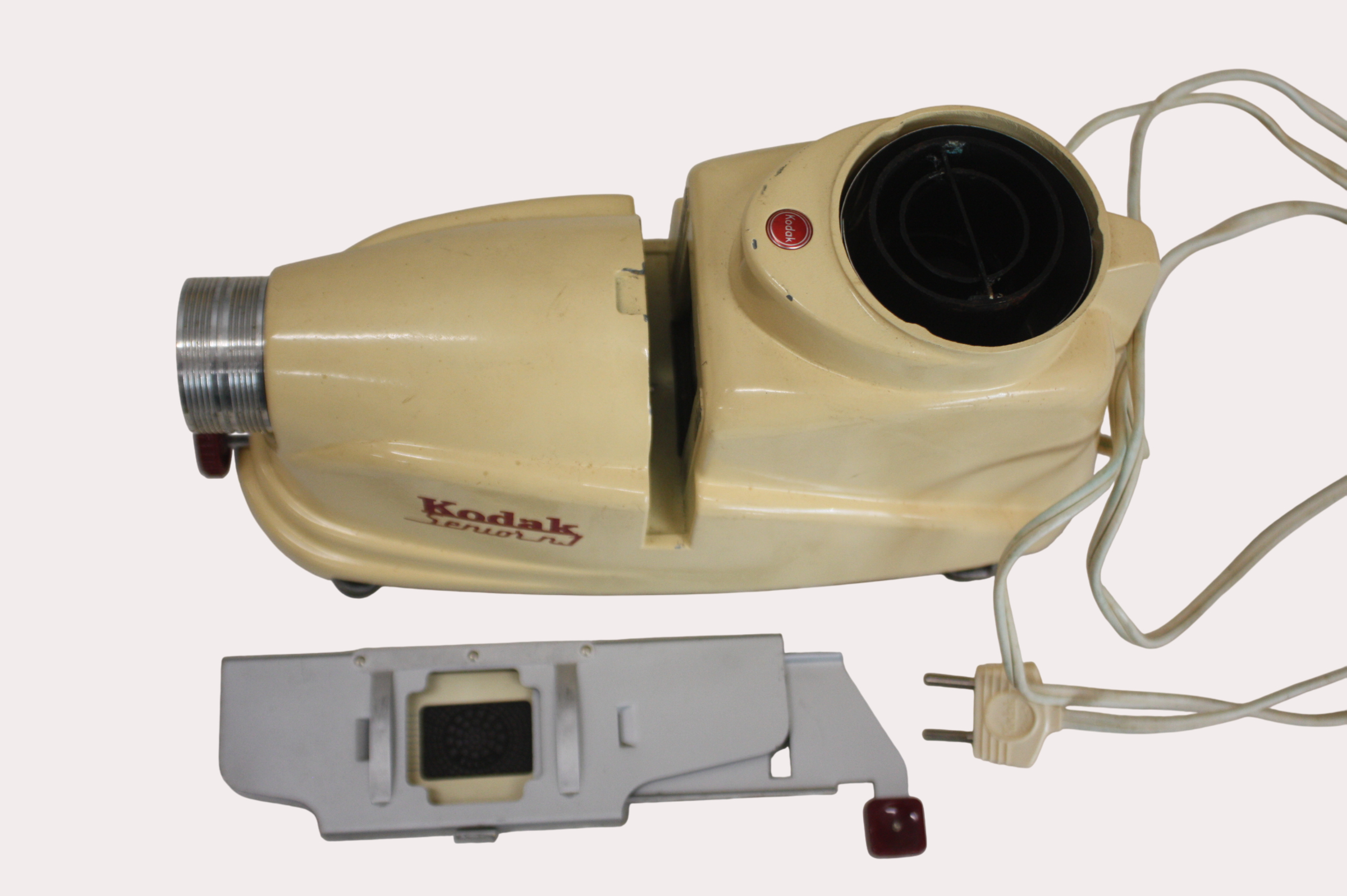 Voir photo 3 de Projecteur diapositives Kodak " modèle sénior 1 " Projecteur diapositives Kodak " modèle sénior 1 " Bon état reconditionné photo 3