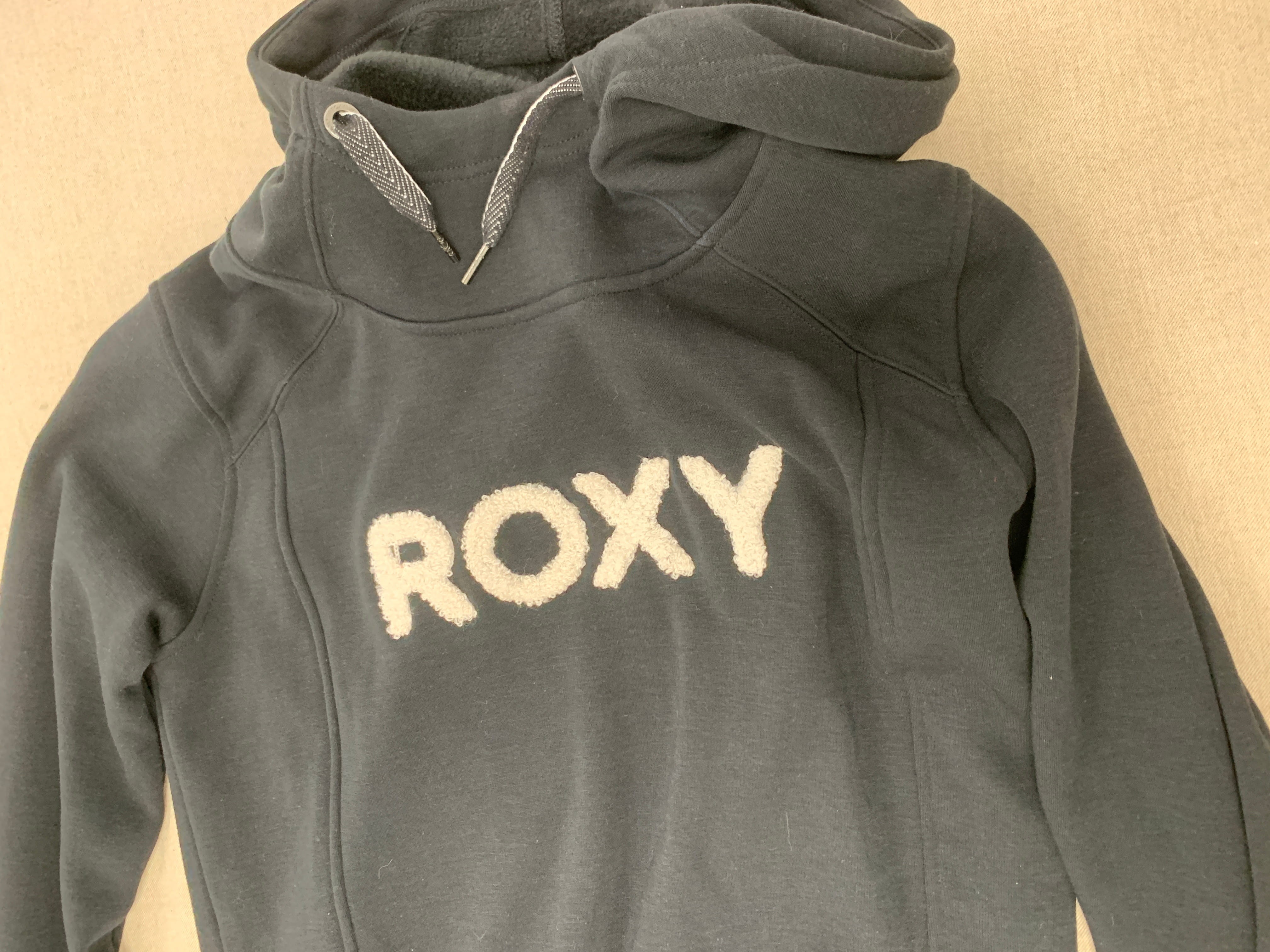 Voir photo 4 de Pull à capuche Roxy T.38 - vêtements femmes Pull à capuche Roxy T.38 - vêtements femmes Très bon état reconditionné photo 4