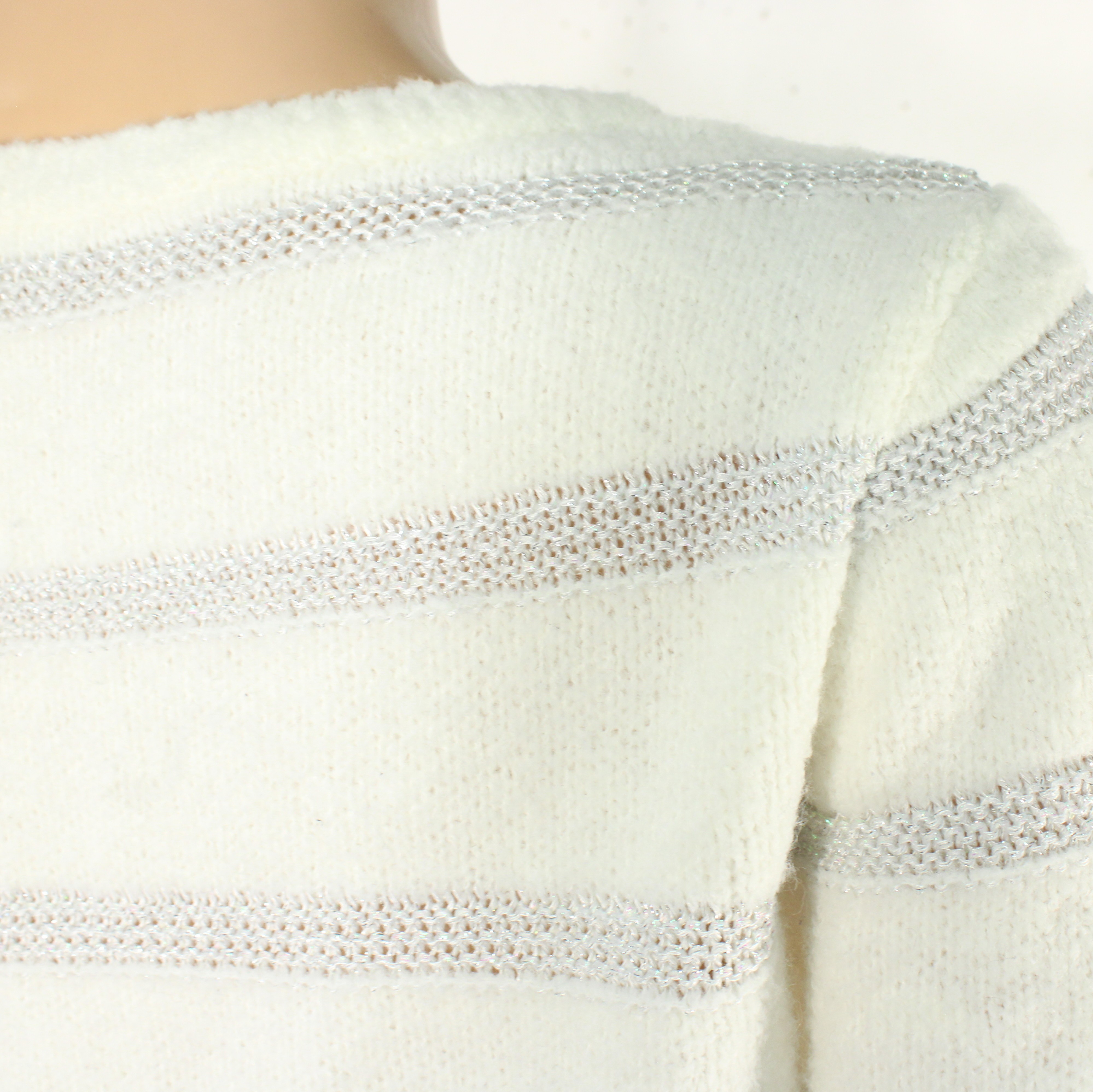 Voir photo 5 de Pull Femme En Maille Blanc Argenté GRAIN DE MALICE Taille M Pull Femme En Maille Blanc Argenté GRAIN DE MALICE Taille M Bon état reconditionné photo 5