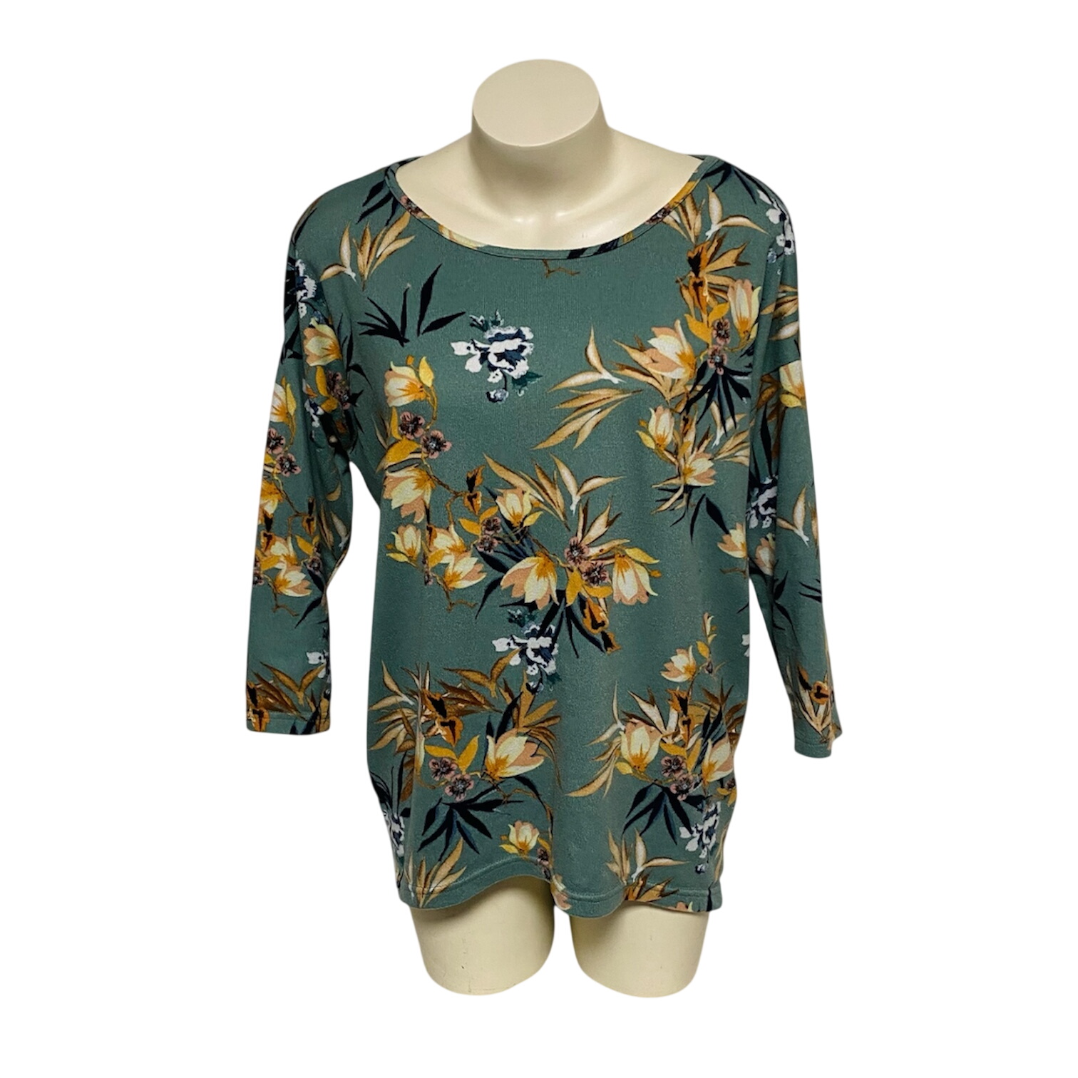 Pull Femme Léger à Manches longues - ONLY - M Très bon état - 11,00 € Pull Femme Léger à Manches longues - ONLY - M Très bon état reconditionné disponible sur Label Emmaüs