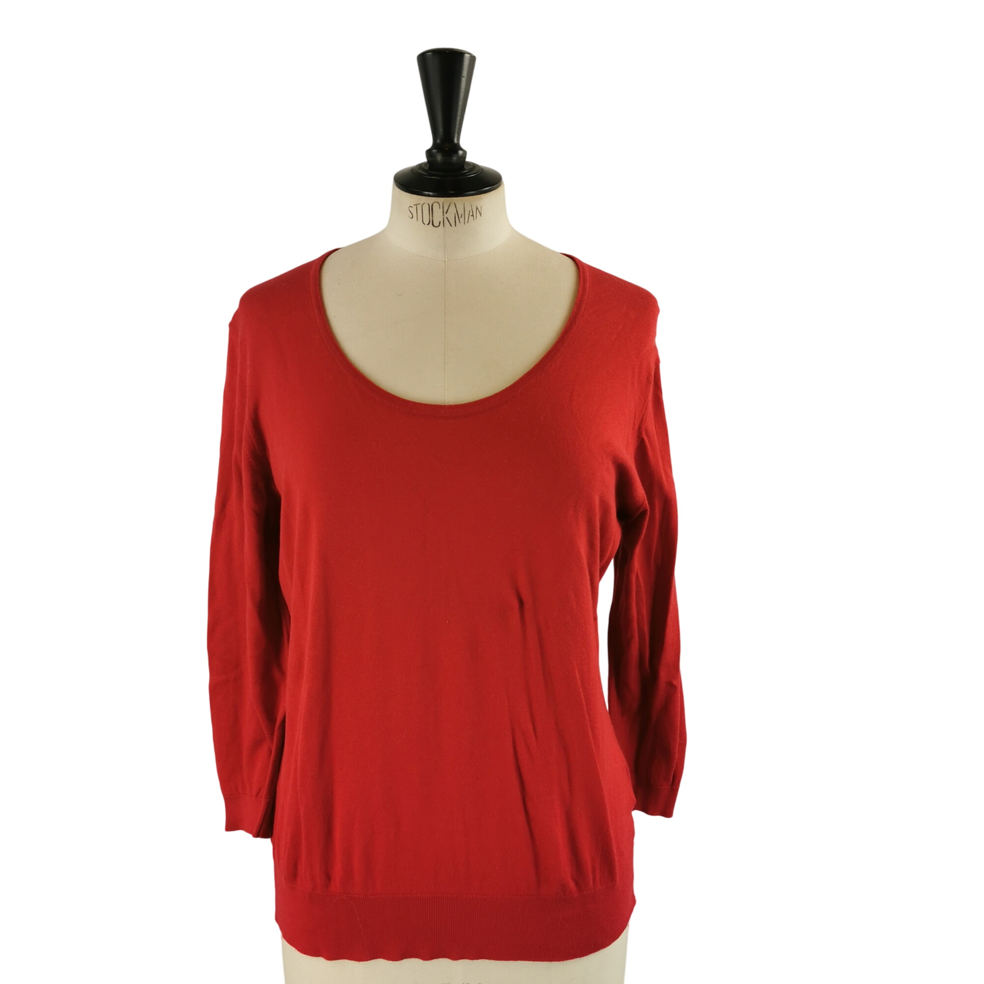 Acheter Pull John Smelday XL Rouge (100% coton) Parfait état - 11,00 € Pull John Smelday XL Rouge (100% coton) Parfait état reconditionné disponible sur Label Emmaüs