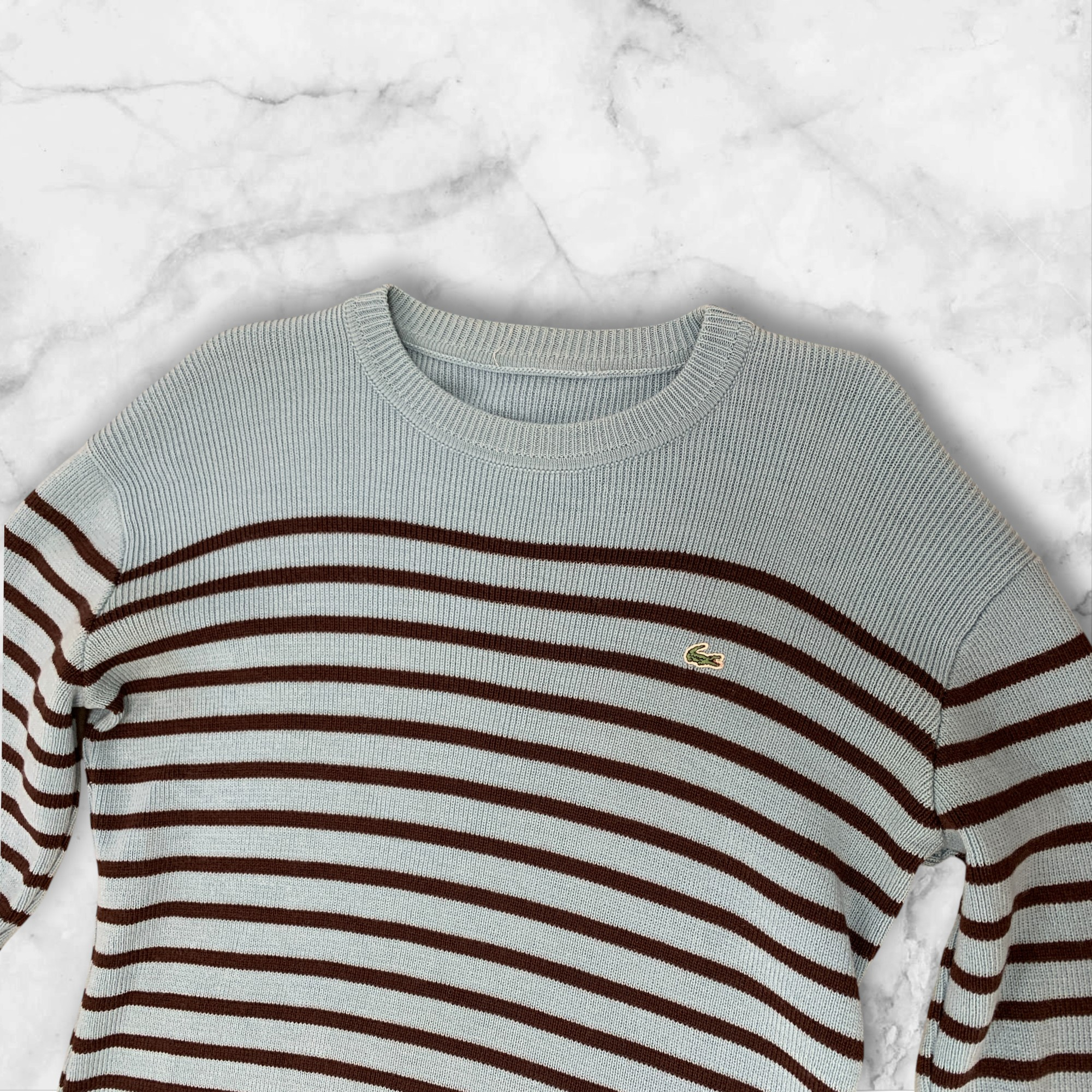 Voir photo 3 de Pull lacoste XL - vêtements femmes Pull lacoste XL - vêtements femmes Très bon état reconditionné photo 3