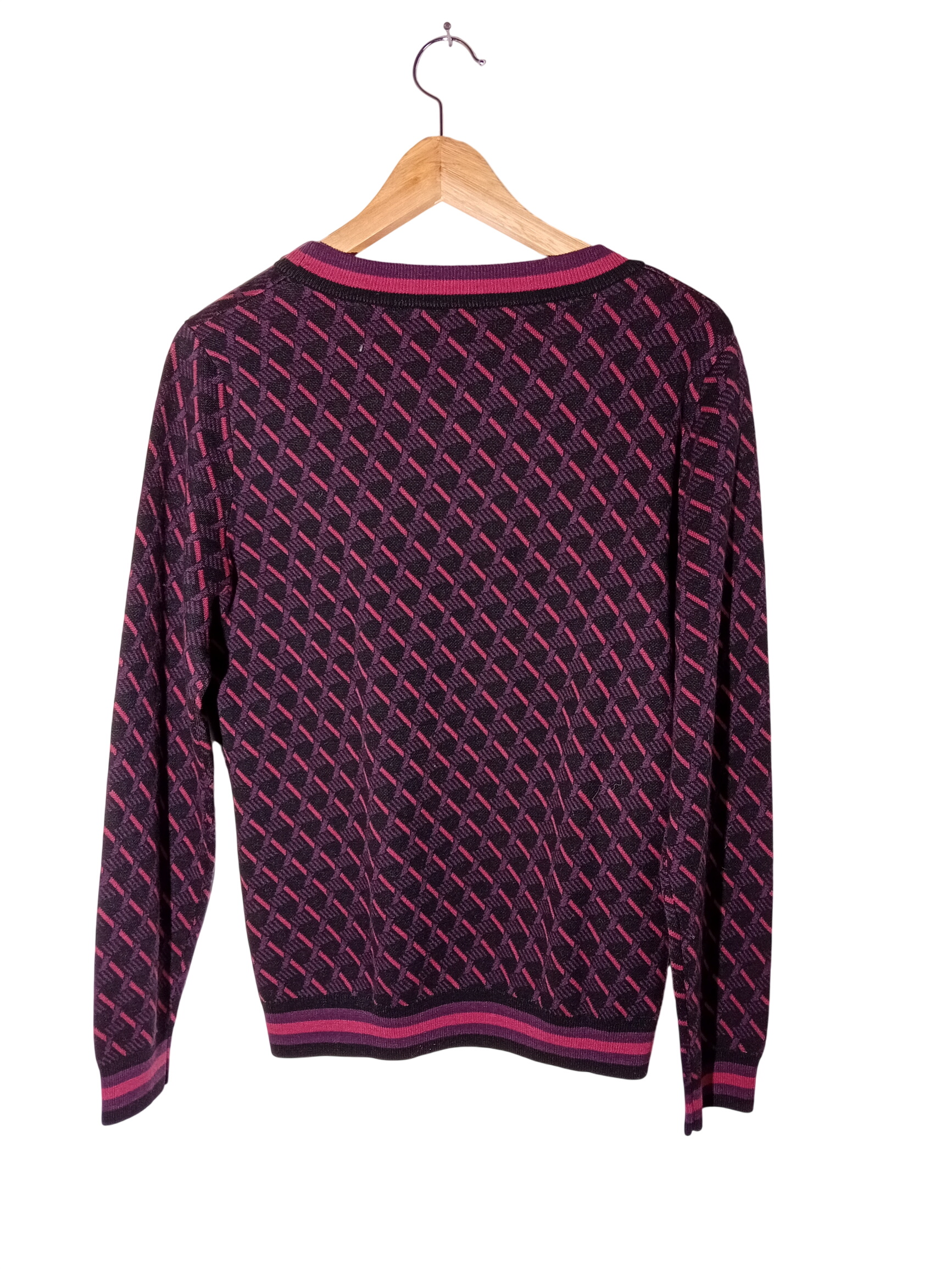 Voir photo 2 de Pull Motifs Géométriques Bordeaux Et Noir M (T3698) Pull Motifs Géométriques Bordeaux Et Noir M (T3698) Très bon état reconditionné photo 2