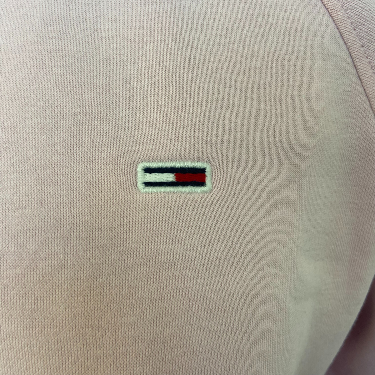 Voir photo 4 de Pull Tommy Hilfiger T.XS Pull Tommy Hilfiger T.XS Bon état reconditionné photo 4