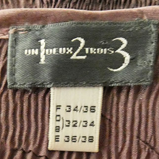 Voir photo 4 de Pull violet imprimée broderie - Femme - 1.2.3. - Taille 34/36 Pull violet imprimée broderie - Femme - 1.2.3. - Taille 34/36 Très bon état reconditionné photo 4