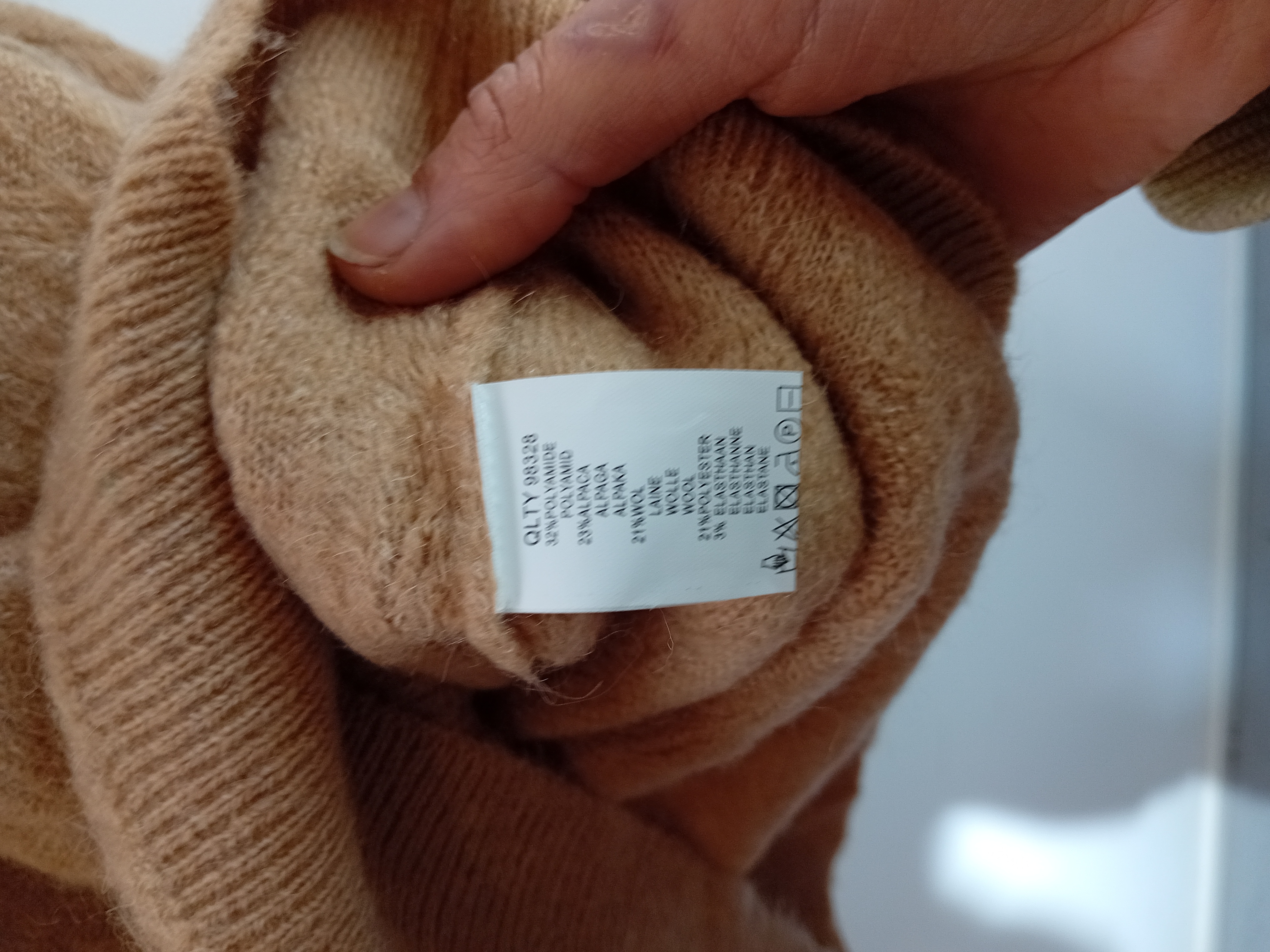 Voir photo 5 de Pull Xandres Marron Camel Taille M (T4624) Pull Xandres Marron Camel Taille M (T4624) Très bon état reconditionné photo 5