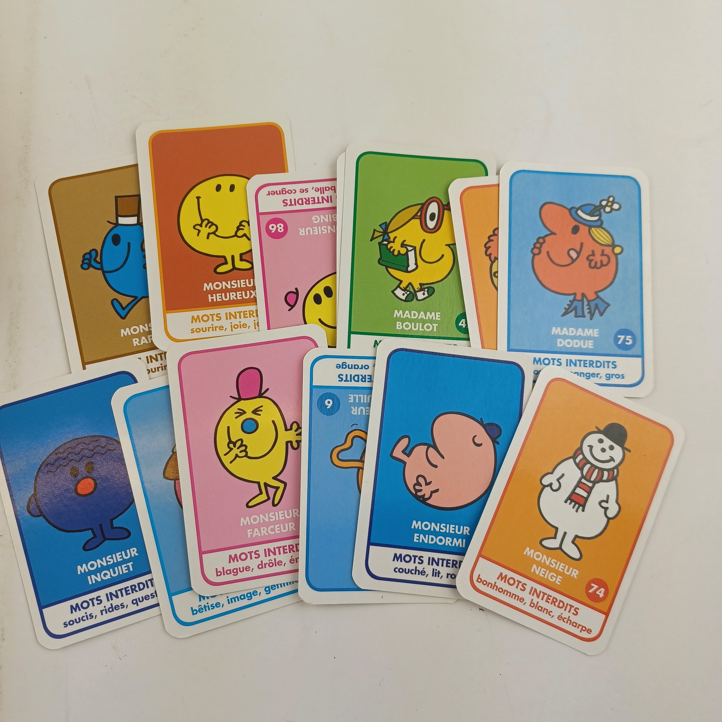 Voir photo 6 de Quel monsieur madame suis-je ? Le jeu de carte, dans son coffret Quel monsieur madame suis-je ? Le jeu de carte, dans son coffret Bon état reconditionné photo 6