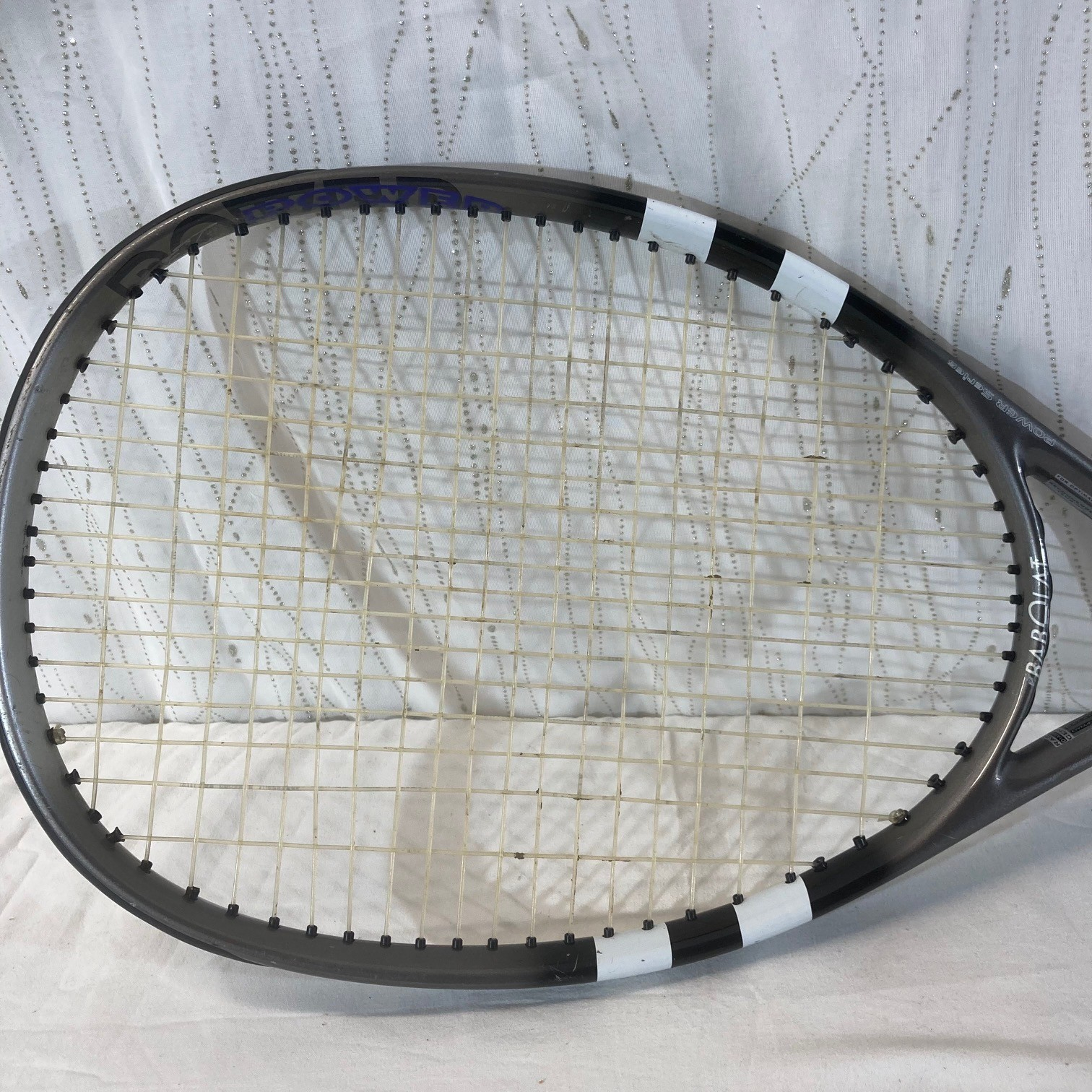 Voir photo 4 de Raquette de tennis BABOLA Power séries Raquette de tennis BABOLA Power séries Très bon état reconditionné photo 4