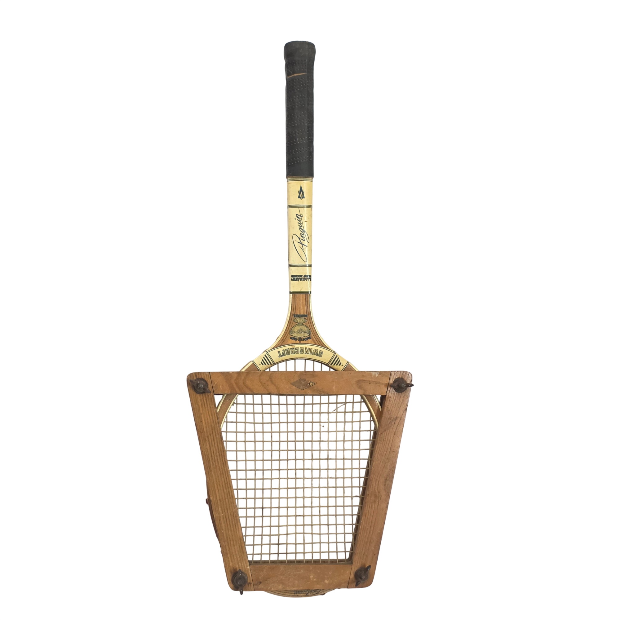 Raquette de Tennis Vintage Bon état - 15,00 € Raquette de Tennis Vintage Bon état reconditionné disponible sur Label Emmaüs
