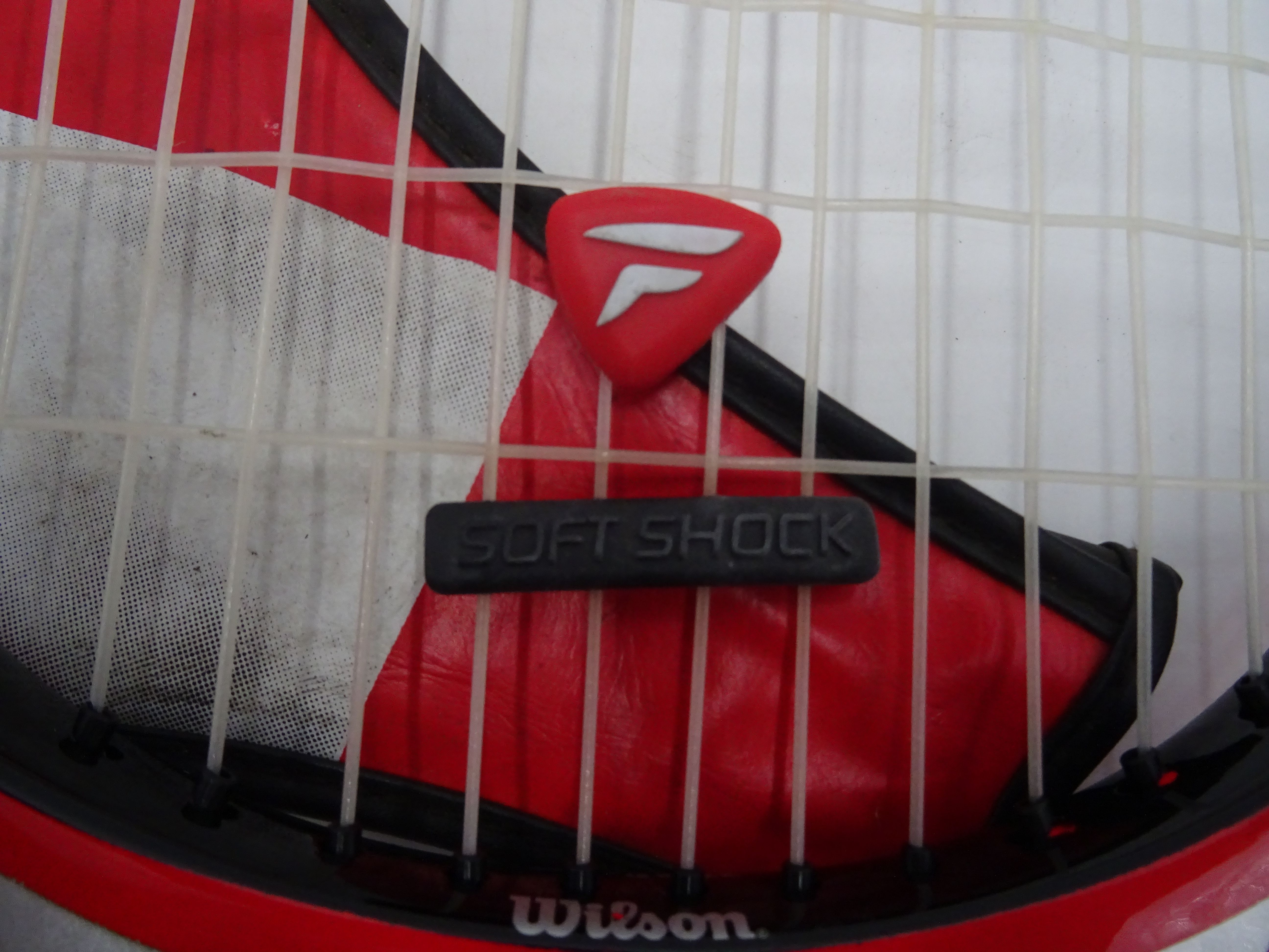 Voir photo 3 de Raquette de tennis Wilson Raquette de tennis Wilson Bon état reconditionné photo 3
