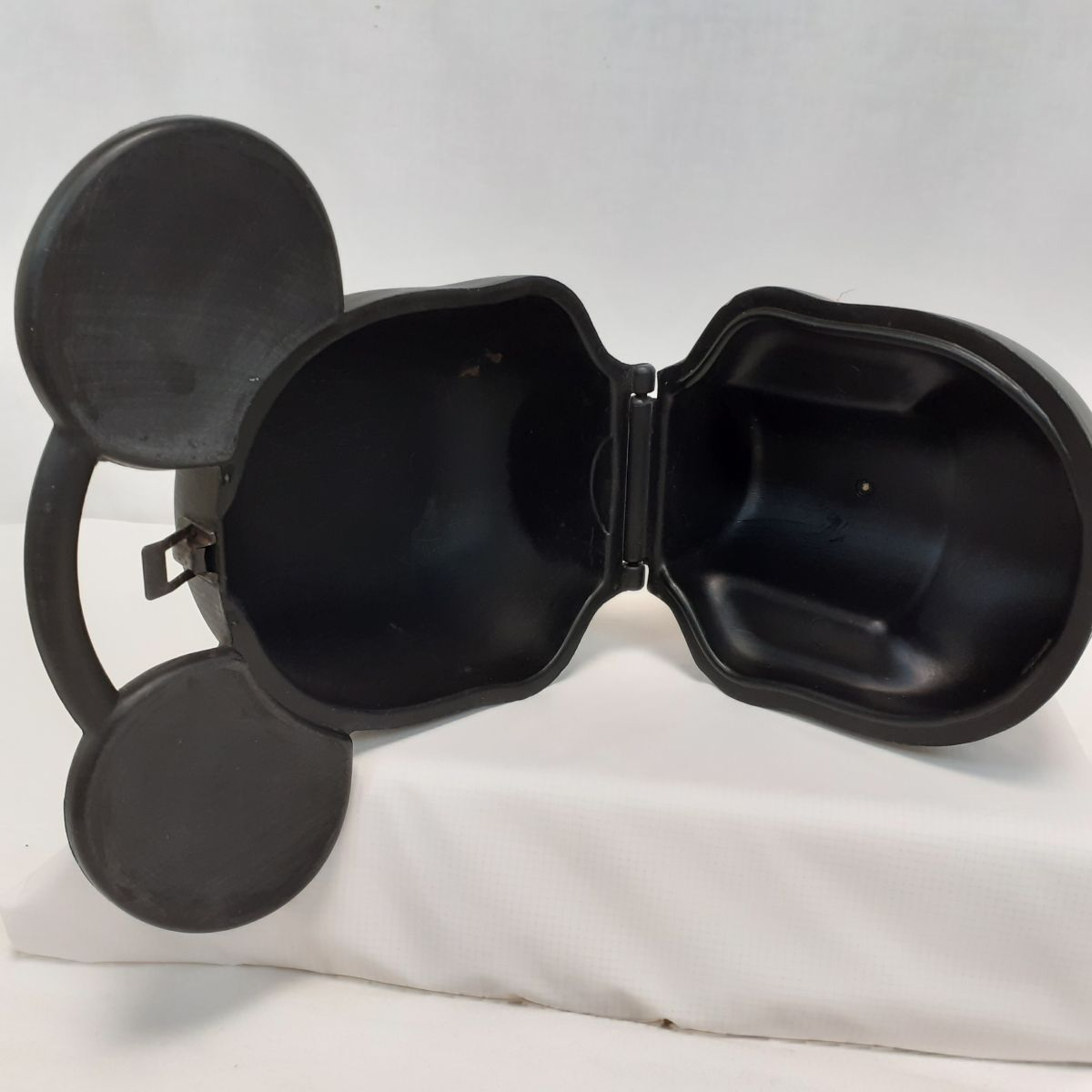 Voir photo 4 de Rare sac à main - Lunch box Mickey style Gucci - Aladdin Industries USA Rare sac à main - Lunch box Mickey style Gucci - Aladdin Industries USA reconditionné photo 4