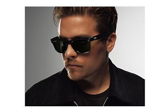 Ray-Ban | Meta Wayfarer - 2e génération - lunettes intelligentes - 32 Go - wayfarer - transitions - Wi-Fi 6, Bluetooth - 12 mégapixels appareil-photo Très bon état Facebook reconditionné disponible sur Darty