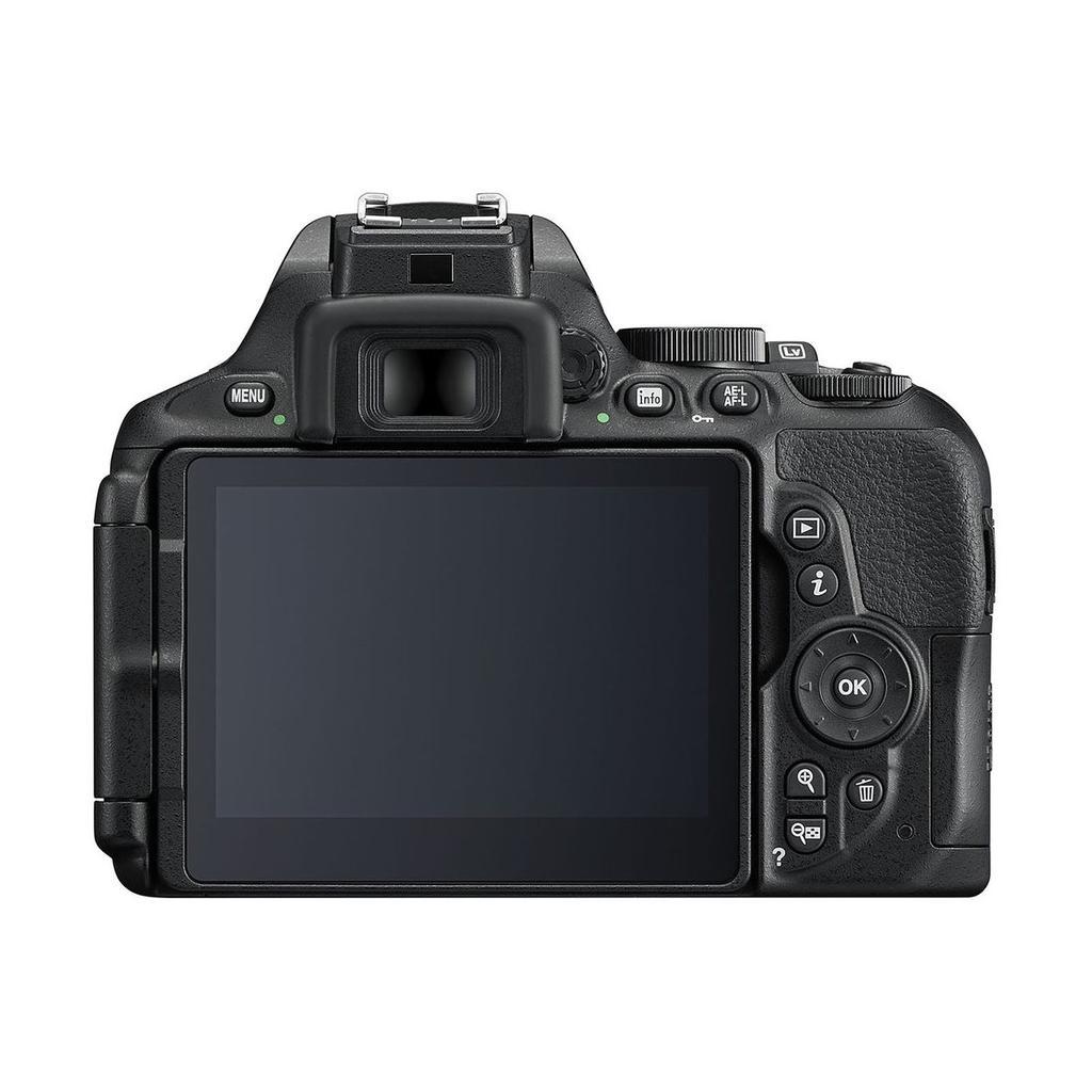 Reflex D5600 - Noir + Nikkor AF-S DX NIKKOR 18-55mm f/3.5-5.6G VR II f/3.5-5.6 Reconditionné - 740,00 € Reflex D5600 - Noir + Nikkor AF-S DX NIKKOR 18-55mm f/3.5-5.6G VR II f/3.5-5.6 Reconditionné Nikon reconditionné disponible sur Backmarket