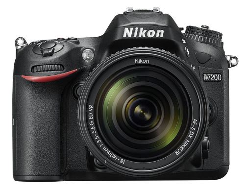 Reflex Nikon D7200 Noir + Objectif AF-S 18-140 mm VR État correct reconditionné disponible sur Fnac