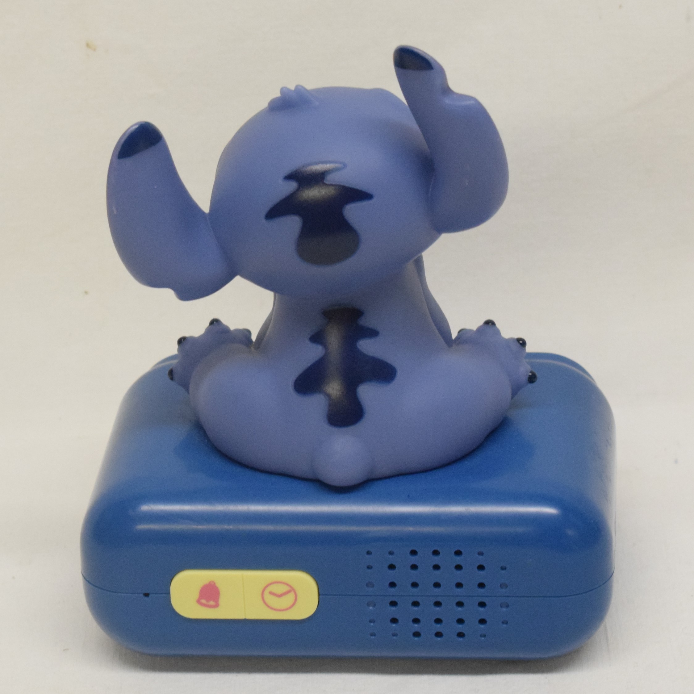 Voir photo 3 de Réveil musical Stitch par Lexibook Disney Classics Réveil musical Stitch par Lexibook Disney Classics État correct reconditionné photo 3