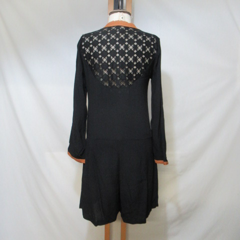 Voir photo 2 de RF155 - Combishort effet robe - La P'tite Étoile - Taille 0 (XS) RF155 - Combishort effet robe - La P'tite Étoile - Taille 0 (XS) Très bon état reconditionné photo 2