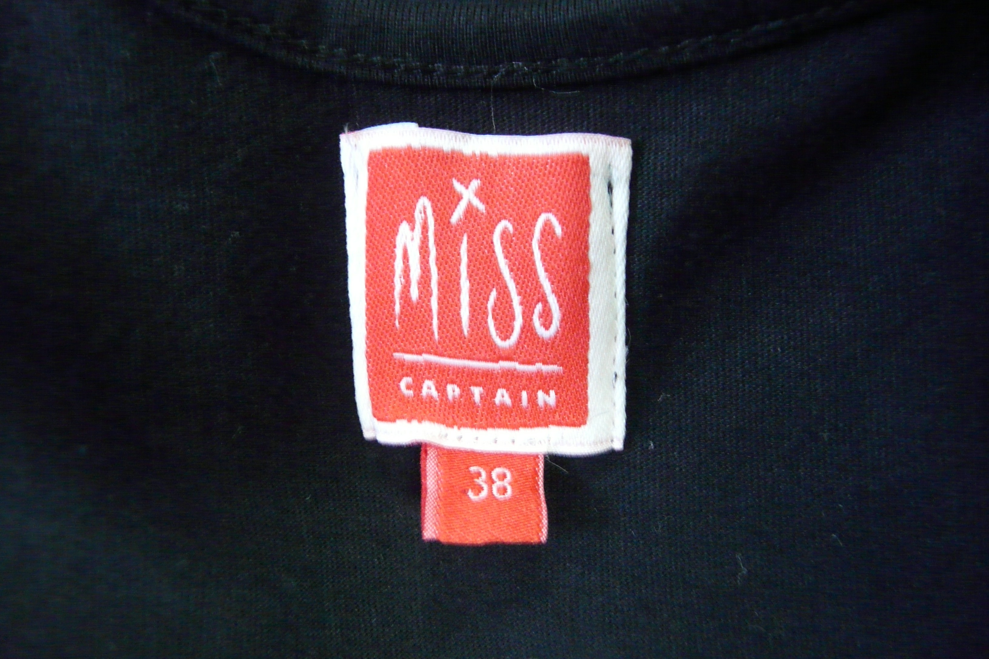 Voir photo 5 de RF255 - Robe débardeur - Miss Captain - Taille 38 RF255 - Robe débardeur - Miss Captain - Taille 38 Bon état reconditionné photo 5