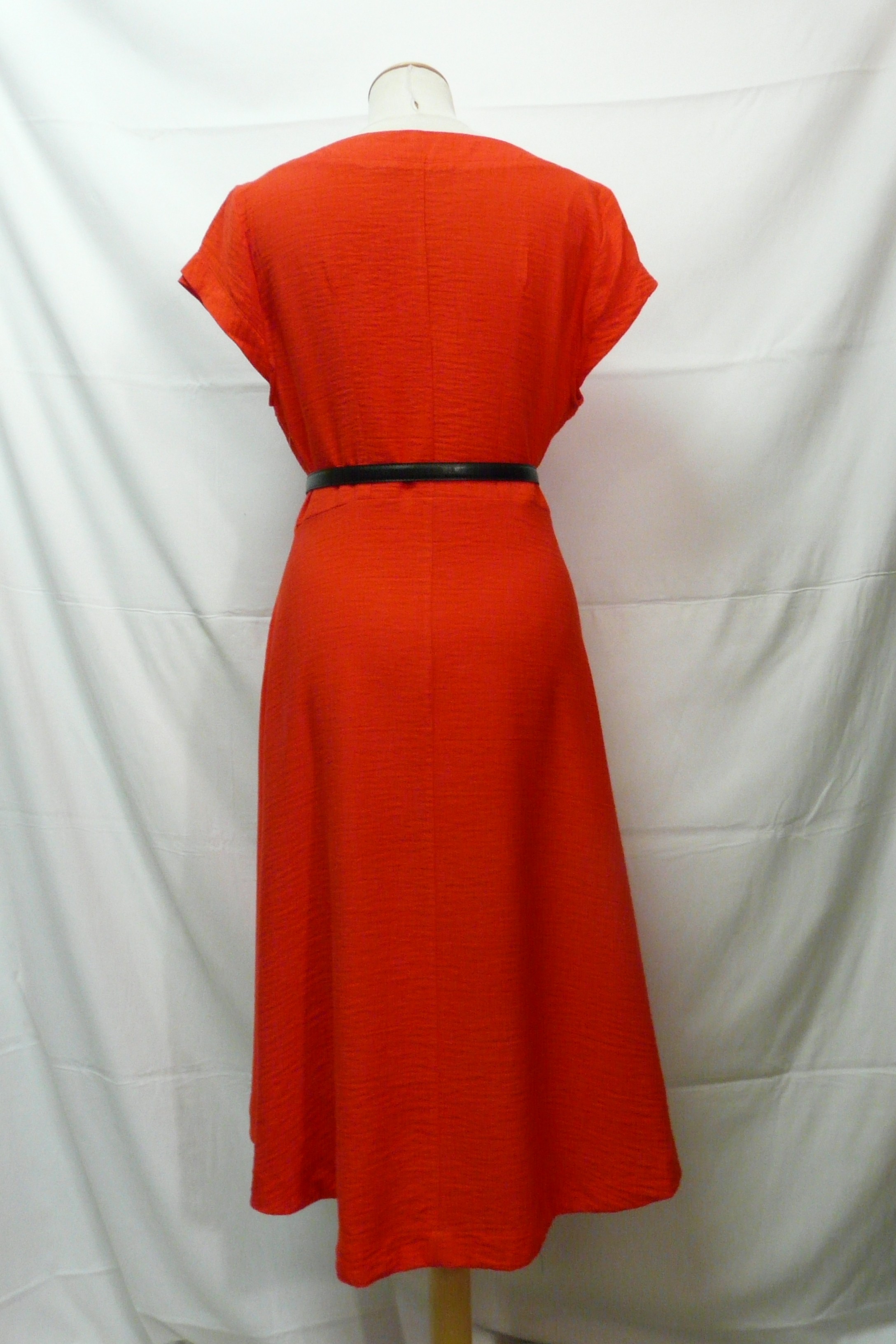 Voir photo 2 de RF321 - Robe ample - Trend by Captain Tortue - Taille 40 RF321 - Robe ample - Trend by Captain Tortue - Taille 40 Très bon état reconditionné photo 2