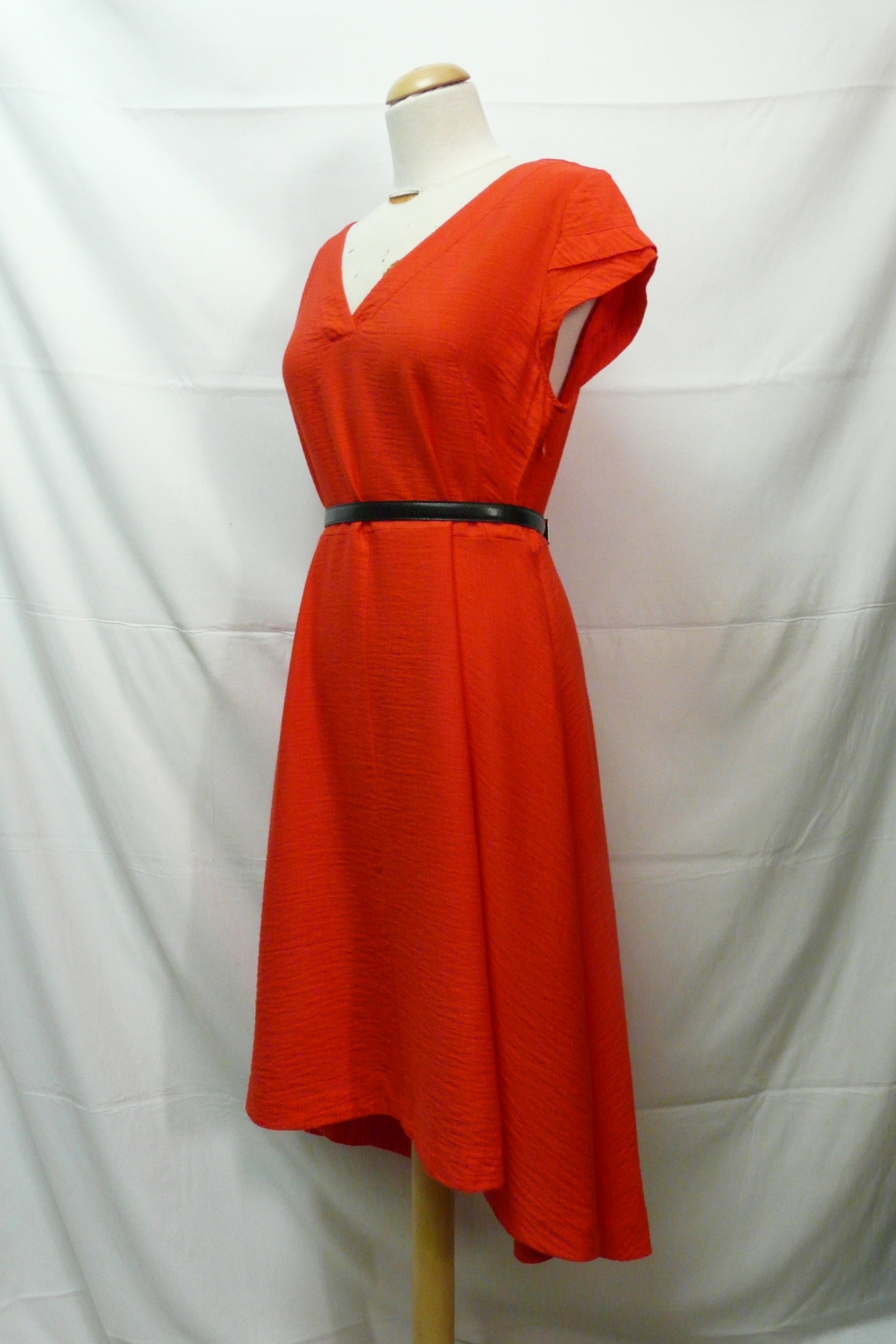 Voir photo 3 de RF321 - Robe ample - Trend by Captain Tortue - Taille 40 RF321 - Robe ample - Trend by Captain Tortue - Taille 40 Très bon état reconditionné photo 3