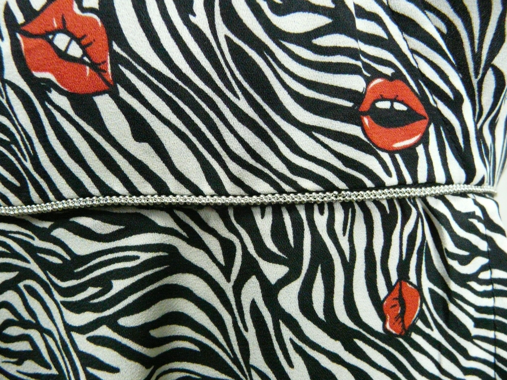 Voir photo 8 de RF329 - Combishort zébré - Morgan de toi - Taille 36 RF329 - Combishort zébré - Morgan de toi - Taille 36 Très bon état reconditionné photo 8
