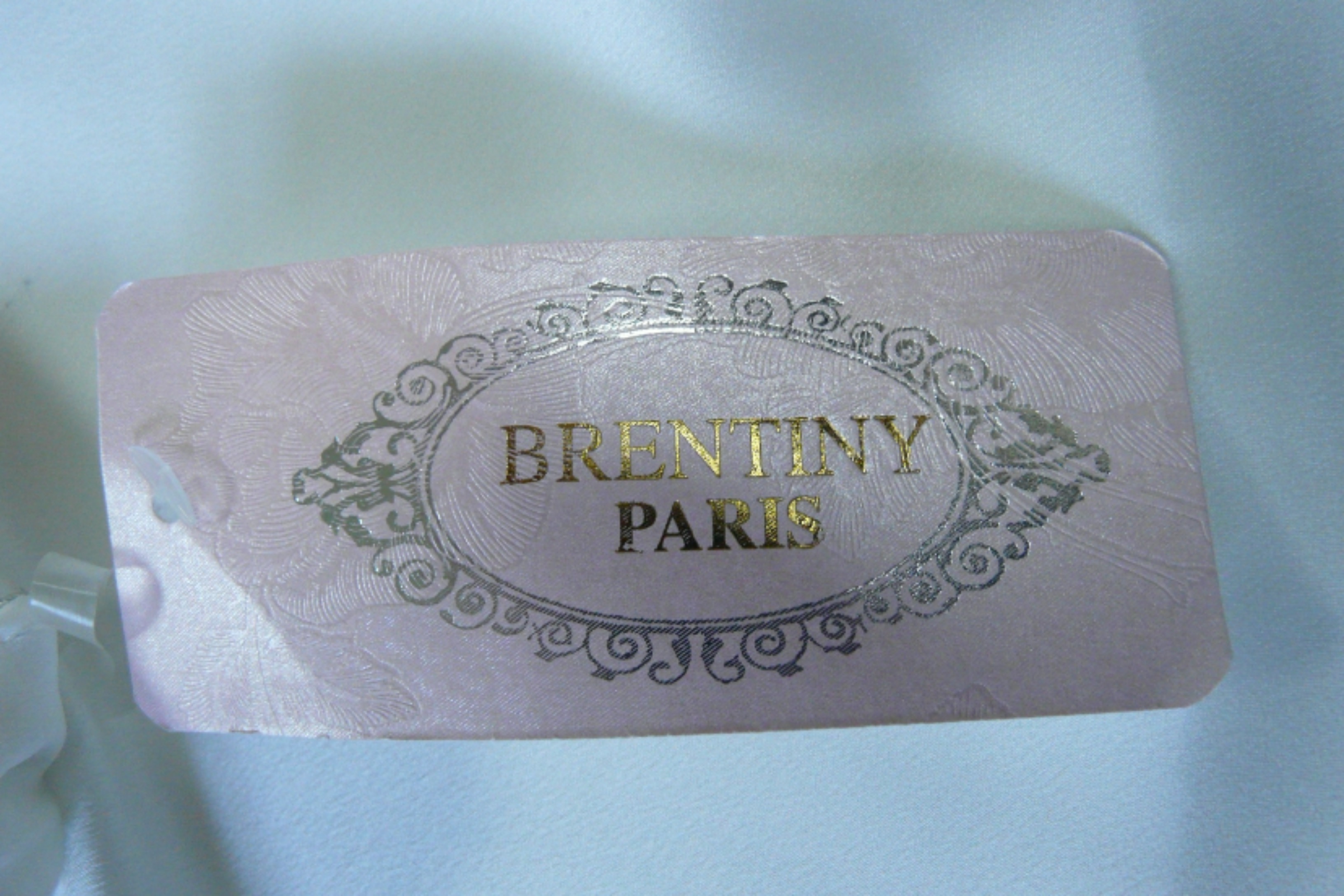 Voir photo 8 de RF348 - Combishort satiné - Brentiny Paris - Taille Unique RF348 - Combishort satiné - Brentiny Paris - Taille Unique Parfait état reconditionné photo 8