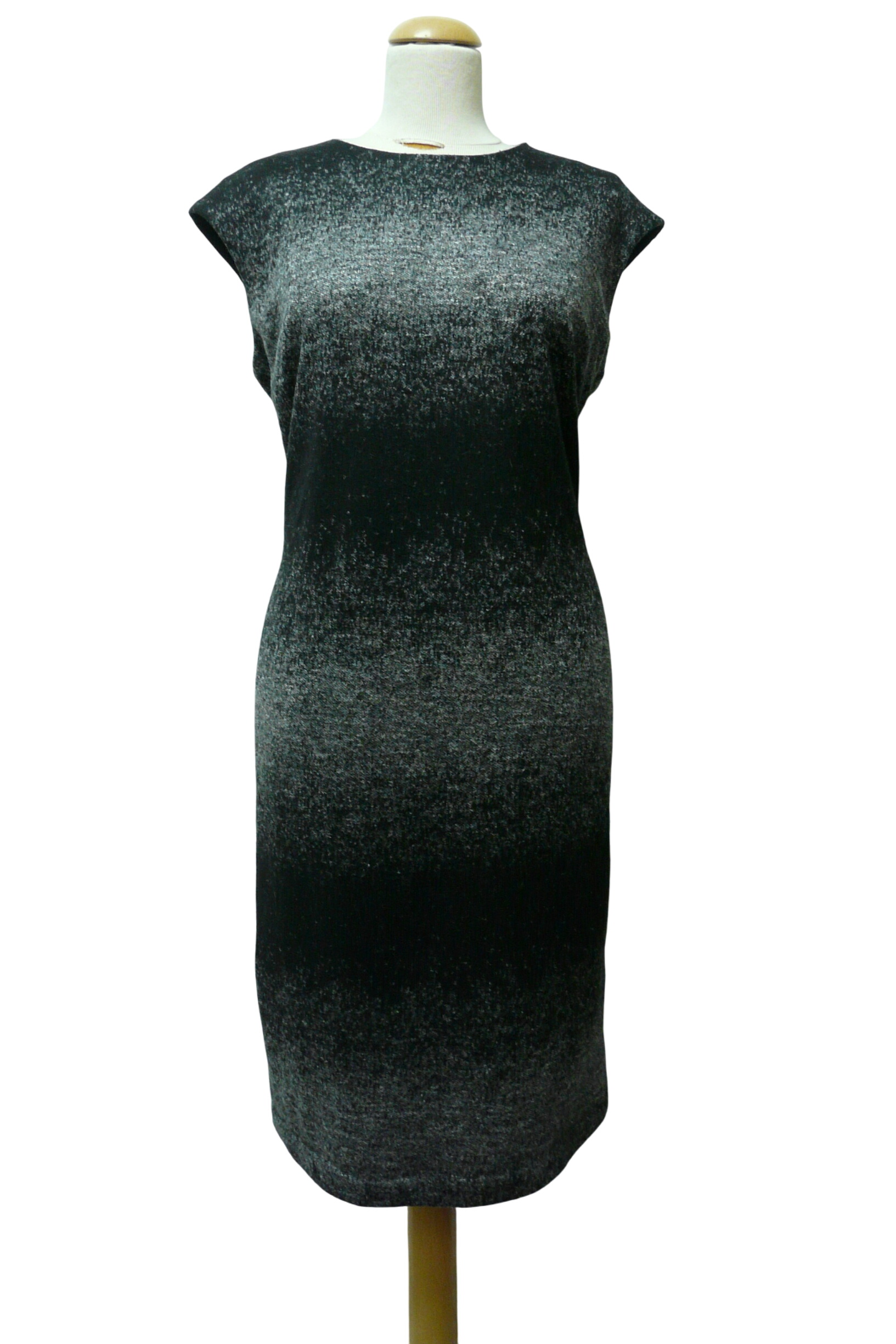 Acheter RF57 - Robe en laine mélangée - Your Sixth Sense - Taille 44 Bon état - 12,00 € RF57 - Robe en laine mélangée - Your Sixth Sense - Taille 44 Bon état reconditionné disponible sur Label Emmaüs