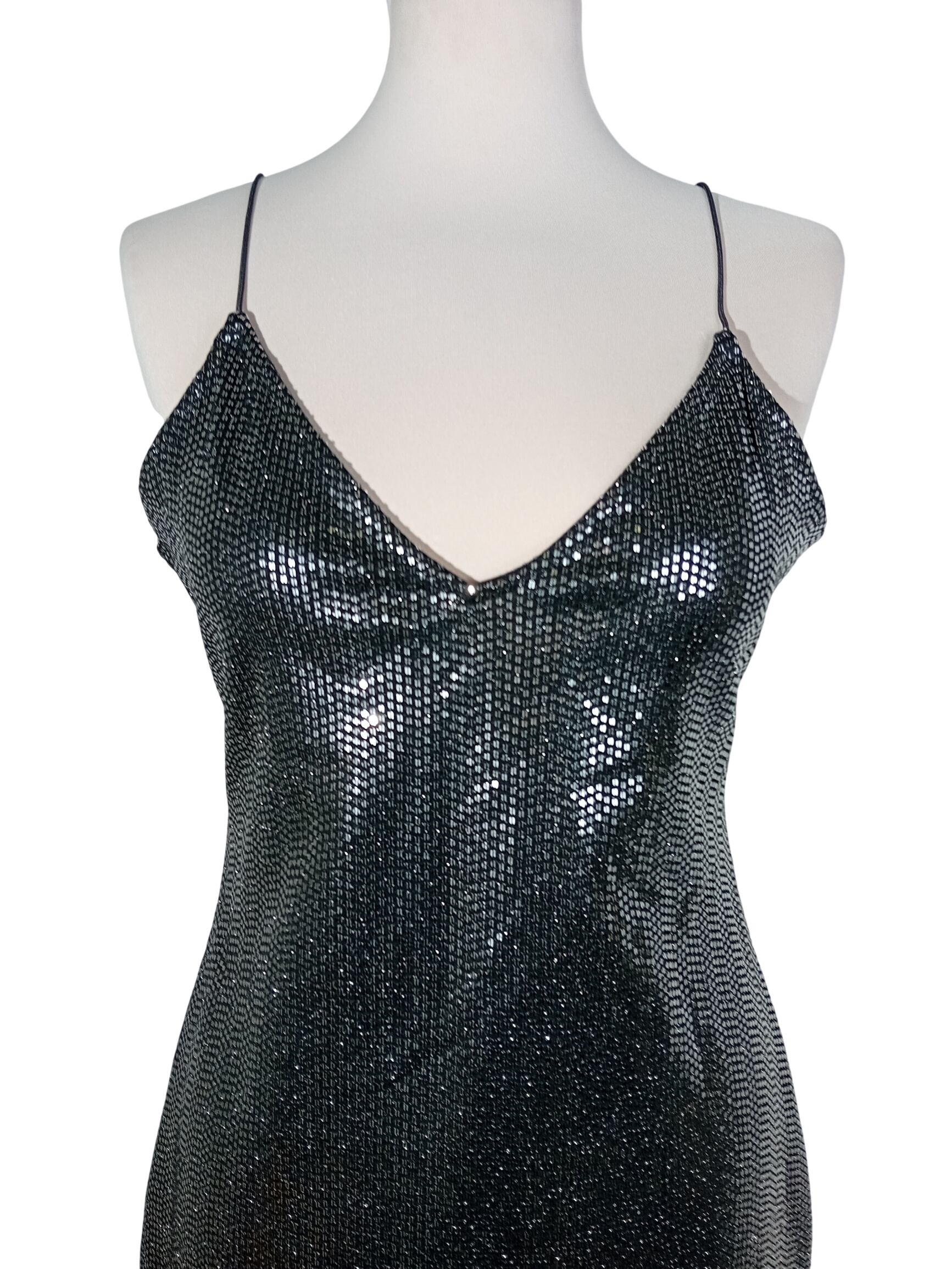 Voir photo 2 de Robe À Paillettes Noire H&m Divided M (T3602) Robe À Paillettes Noire H&m Divided M (T3602) Très bon état reconditionné photo 2
