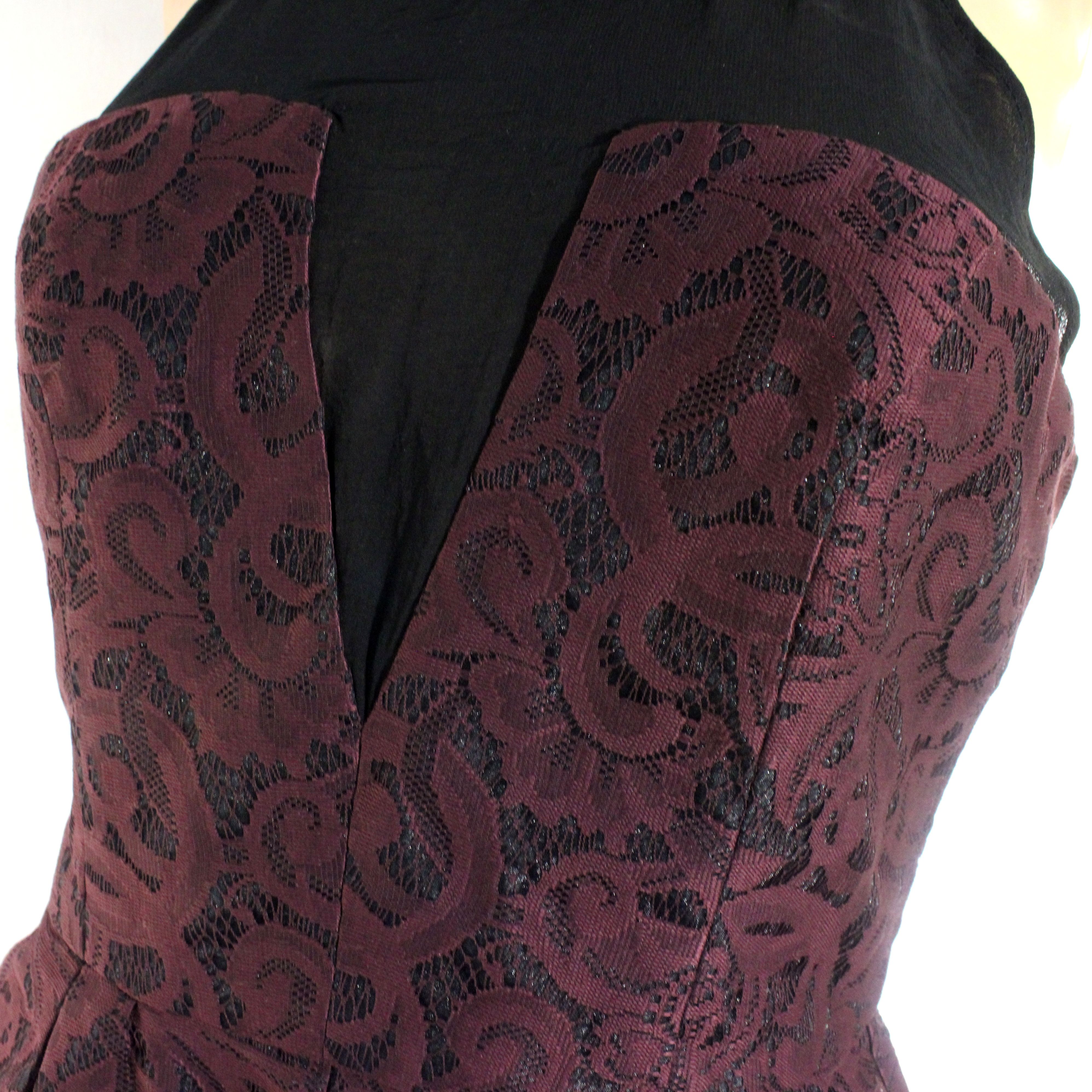 Voir photo 5 de Robe Aubergine & Noire A Motifs ASOS Taille 38 Robe Aubergine & Noire A Motifs ASOS Taille 38 Très bon état reconditionné photo 5