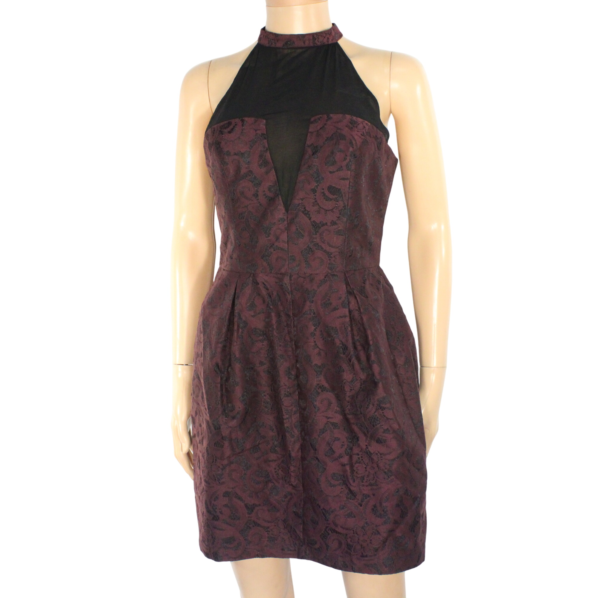 Acheter Robe Aubergine & Noire A Motifs ASOS Taille 38 Très bon état - 11,50 € Robe Aubergine & Noire A Motifs ASOS Taille 38 Très bon état reconditionné disponible sur Label Emmaüs