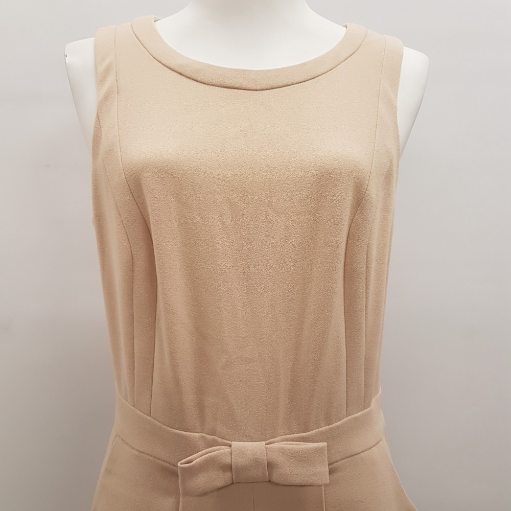 Voir photo 5 de Robe beige - CLAUDIE PIERLOT - Taille 38 Robe beige - CLAUDIE PIERLOT - Taille 38 Très bon état reconditionné photo 5