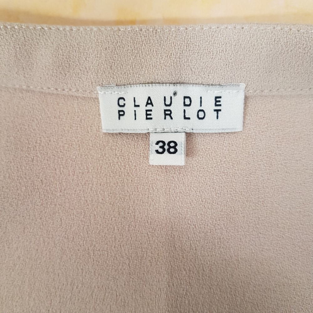Voir photo 9 de Robe beige - CLAUDIE PIERLOT - Taille 38 Robe beige - CLAUDIE PIERLOT - Taille 38 Très bon état reconditionné photo 9