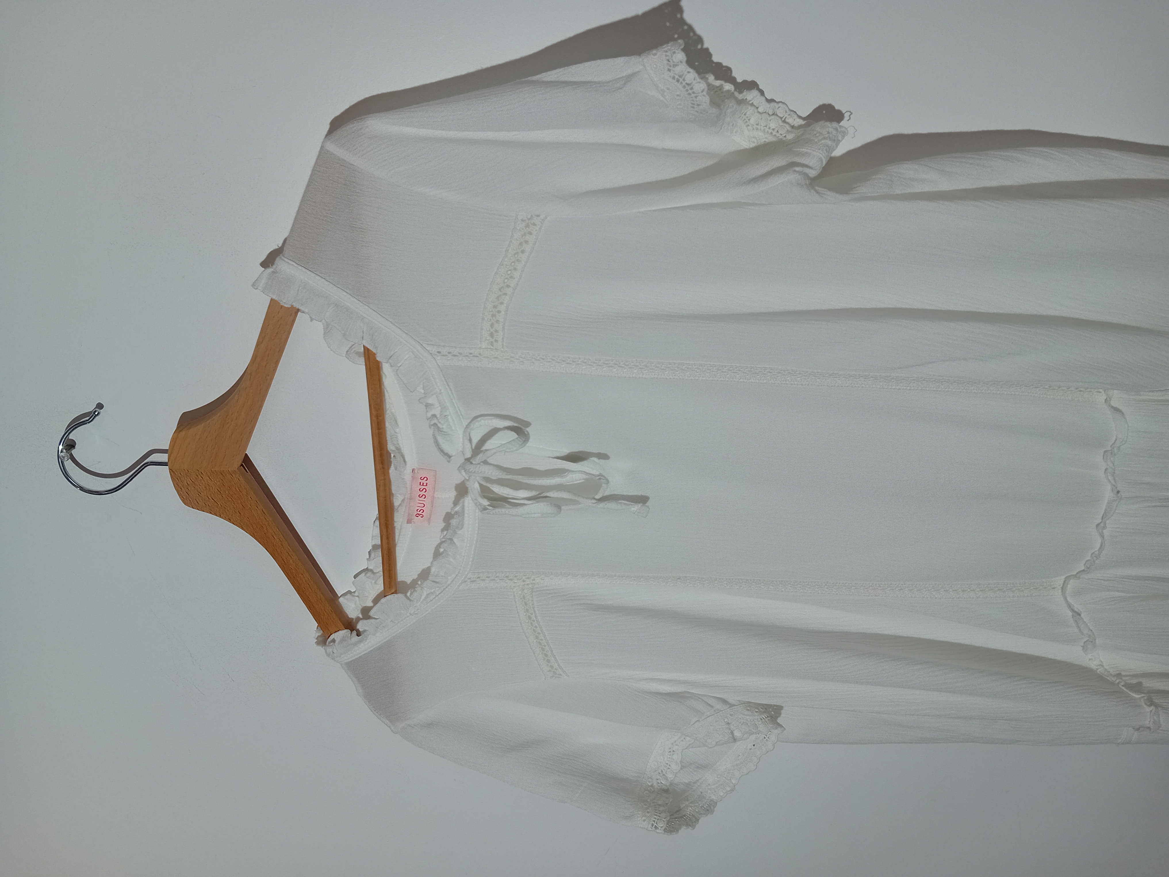 Voir photo 6 de Robe Blanche Courte Dentelle Bohème 3 Suisses (T5394) Robe Blanche Courte Dentelle Bohème 3 Suisses (T5394) Très bon état reconditionné photo 6