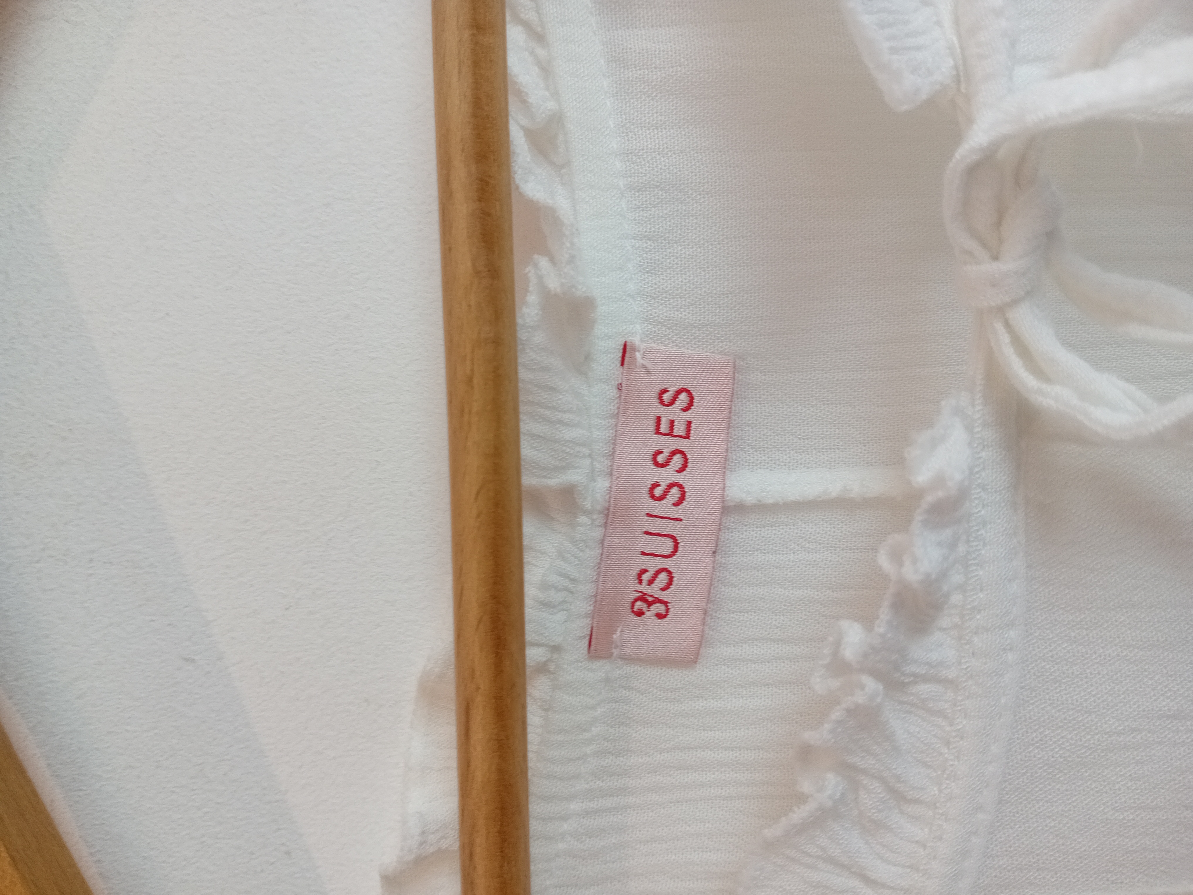 Voir photo 8 de Robe Blanche Courte Dentelle Bohème 3 Suisses (T5394) Robe Blanche Courte Dentelle Bohème 3 Suisses (T5394) Très bon état reconditionné photo 8
