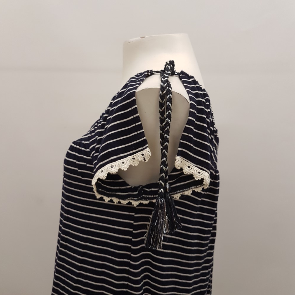 Voir photo 6 de Robe bleu marine à fines rayures blanches - CREEKS - Taille XS Robe bleu marine à fines rayures blanches - CREEKS - Taille XS Très bon état reconditionné photo 6