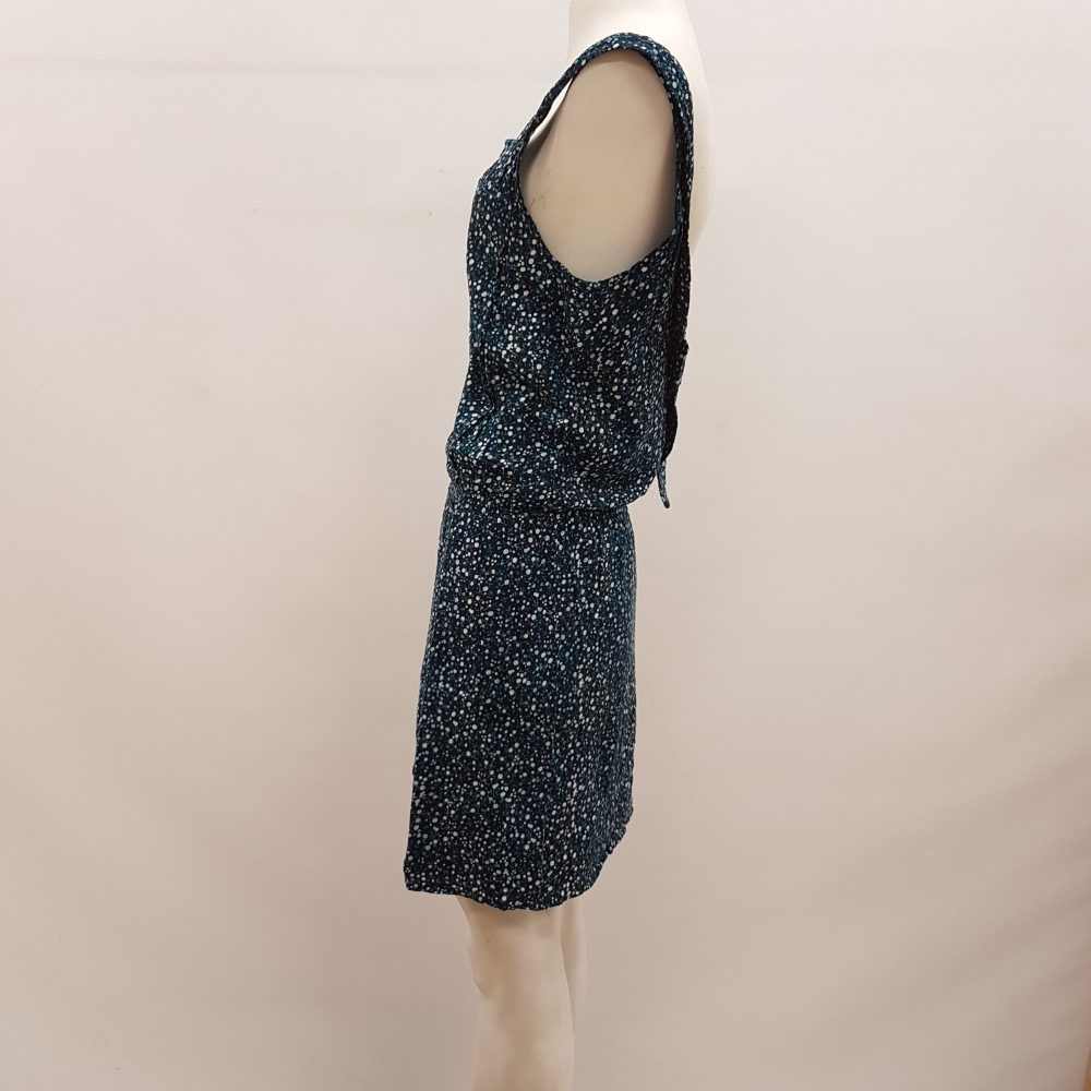 Voir photo 2 de Robe bleue sans manche - NAF NAF - Taille 36 Robe bleue sans manche - NAF NAF - Taille 36 Bon état reconditionné photo 2