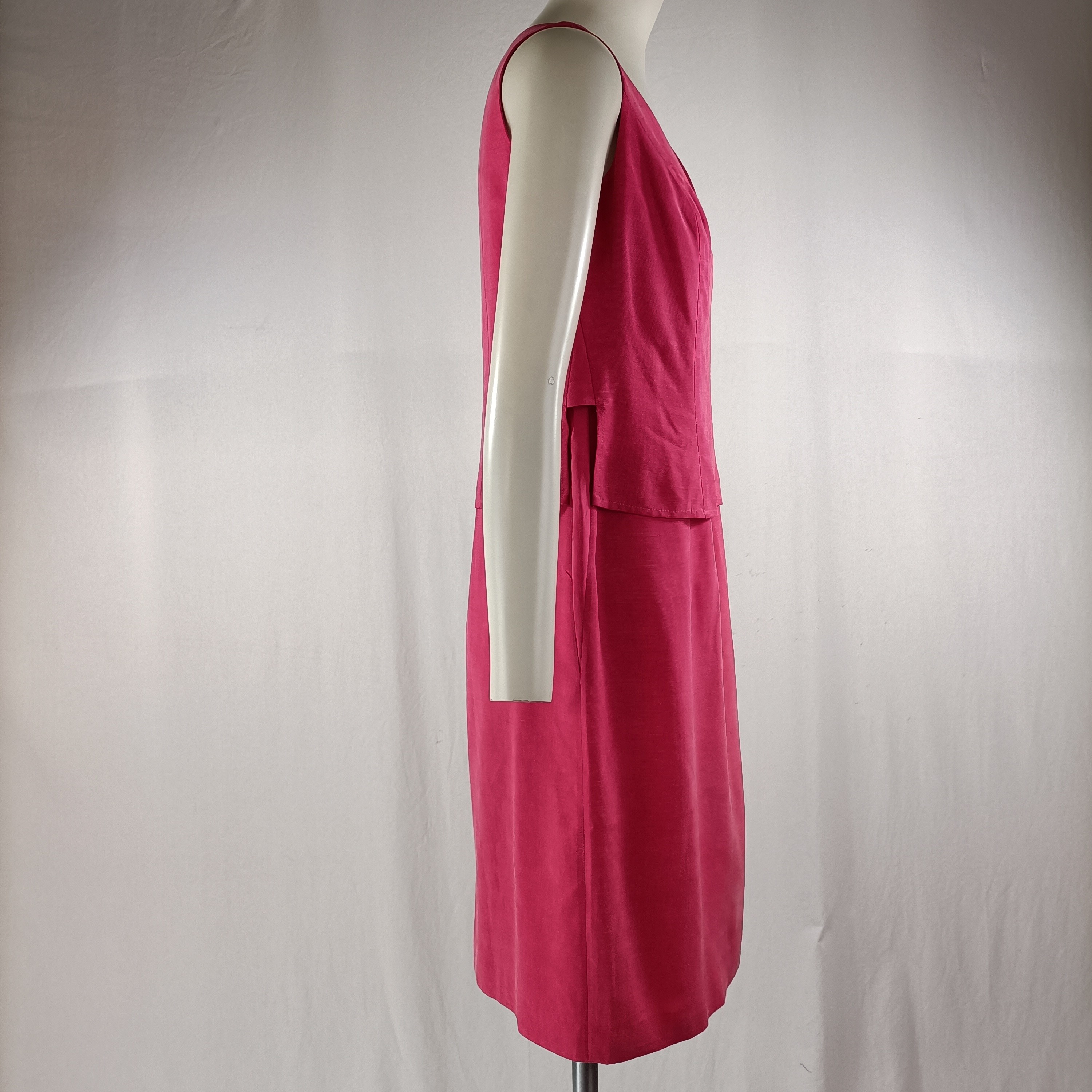 Voir photo 5 de Robe chic rose - Mathilde J. Rondinaud - Taille 38 Robe chic rose - Mathilde J. Rondinaud - Taille 38 Bon état reconditionné photo 5