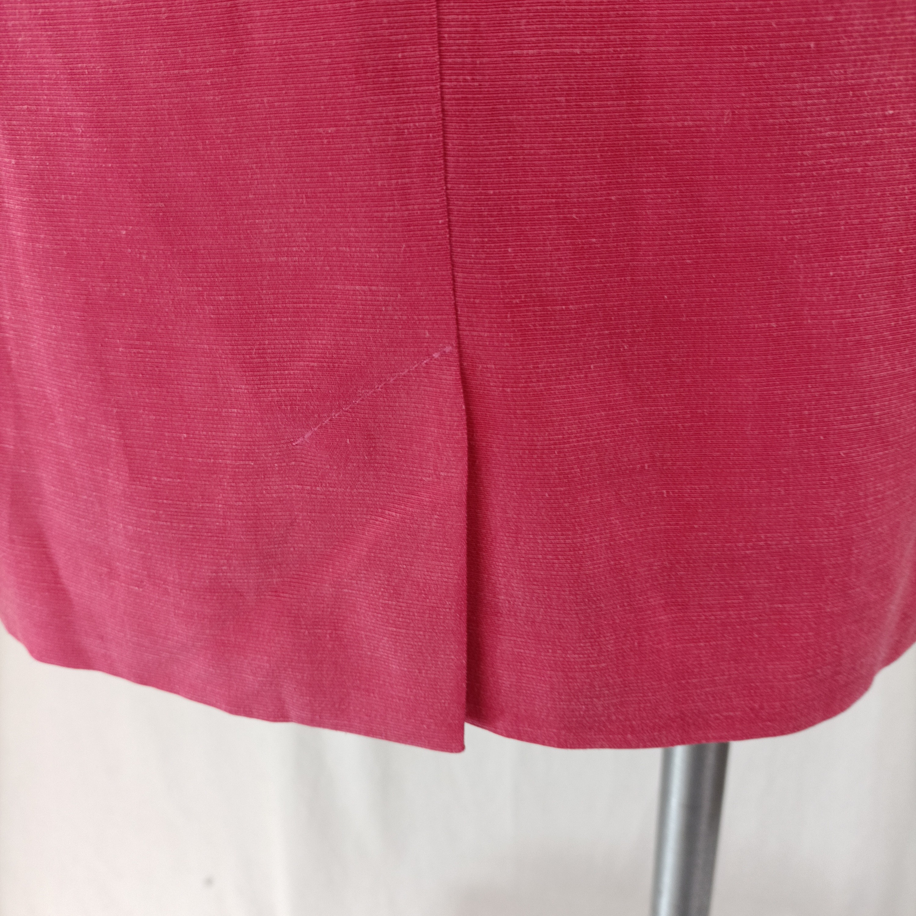 Voir photo 8 de Robe chic rose - Mathilde J. Rondinaud - Taille 38 Robe chic rose - Mathilde J. Rondinaud - Taille 38 Bon état reconditionné photo 8