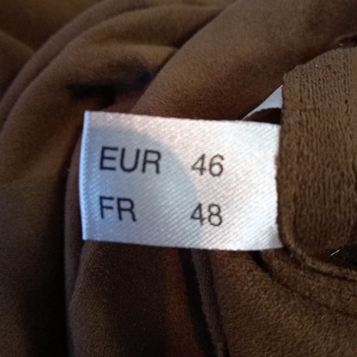 Voir photo 8 de Robe courte " A LINE DRESS YESSICA" Taille FR 48 Robe courte " A LINE DRESS YESSICA" Taille FR 48 Très bon état reconditionné photo 8