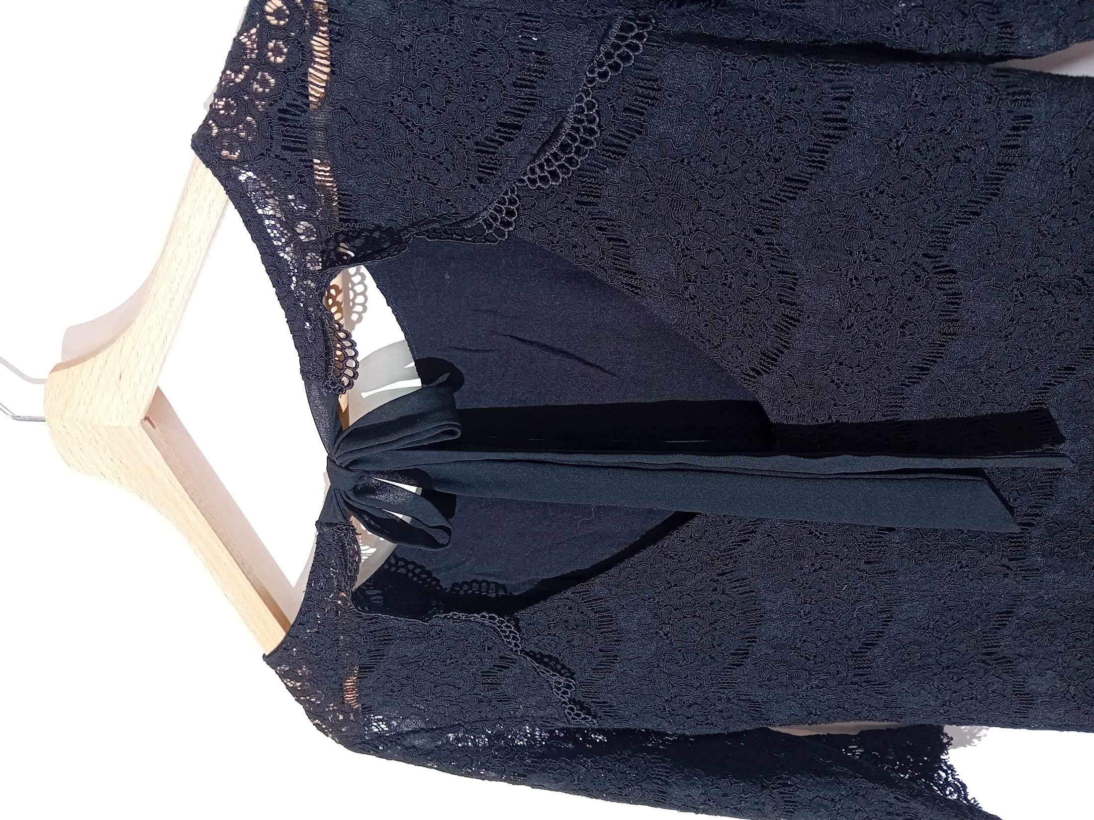 Voir photo 4 de Robe Courte En Dentelle Noire Hycoo Paris T5715 (T5715) Robe Courte En Dentelle Noire Hycoo Paris T5715 (T5715) Très bon état reconditionné photo 4