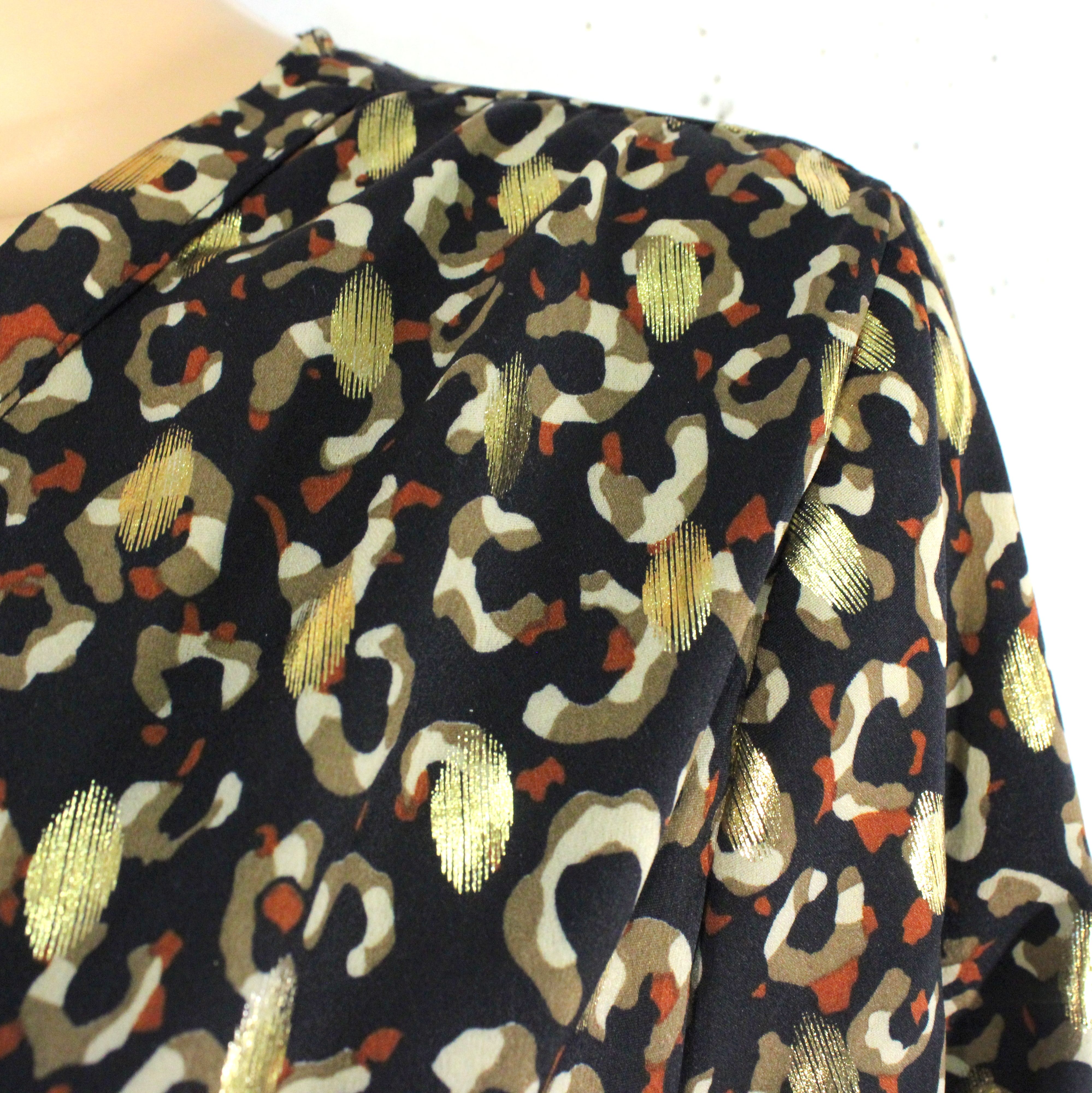Voir photo 5 de Robe Courte Noire Léopard AISABELLE PARIS Taille L /XL Robe Courte Noire Léopard AISABELLE PARIS Taille L /XL Très bon état reconditionné photo 5