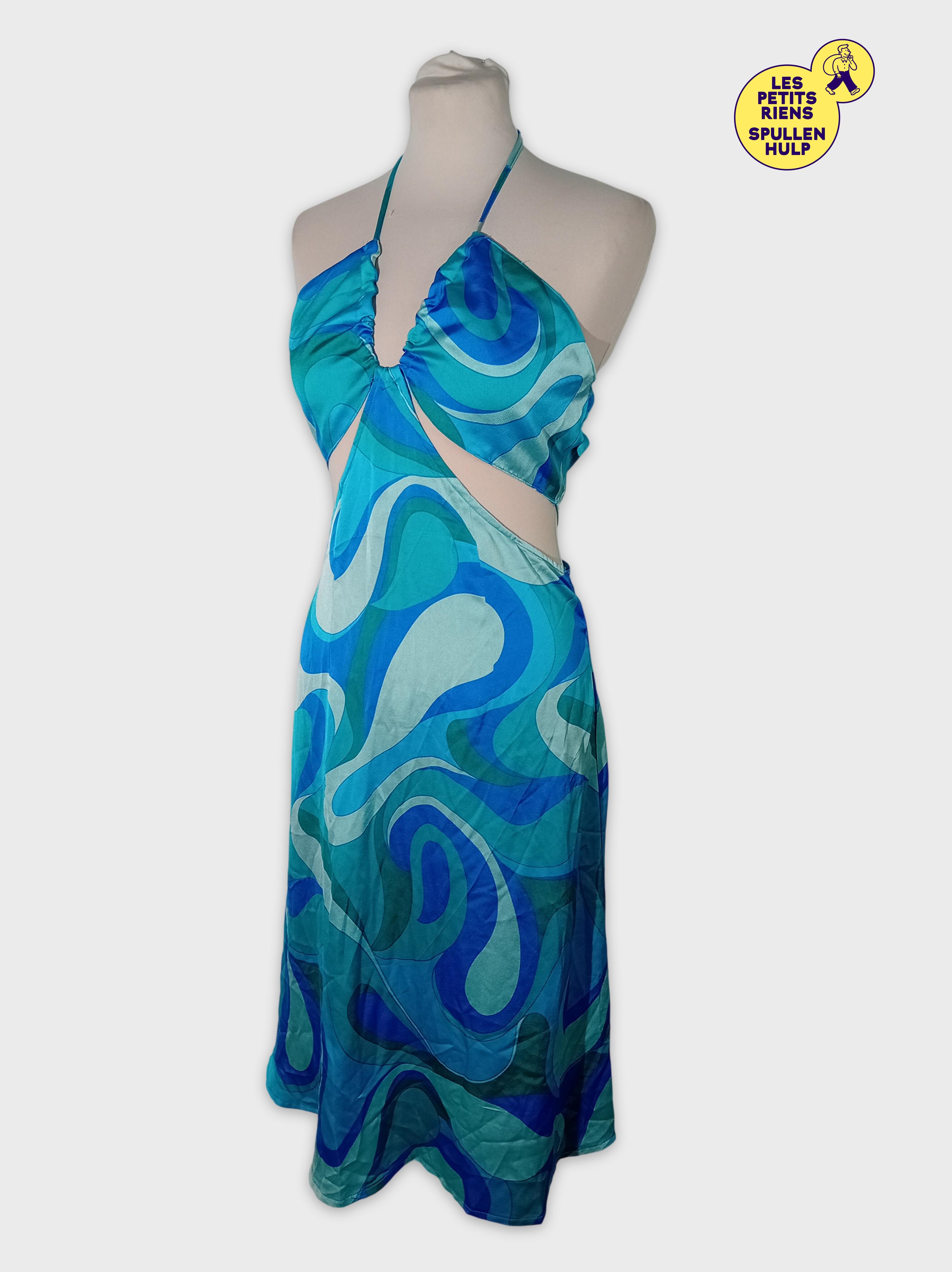 Acheter Robe D'été Légère À Motif Tourbillons Bleu Et Vert S (T3836) Très bon état - 10,00 € Robe D'été Légère À Motif Tourbillons Bleu Et Vert S (T3836) Très bon état reconditionné disponible sur Label Emmaüs