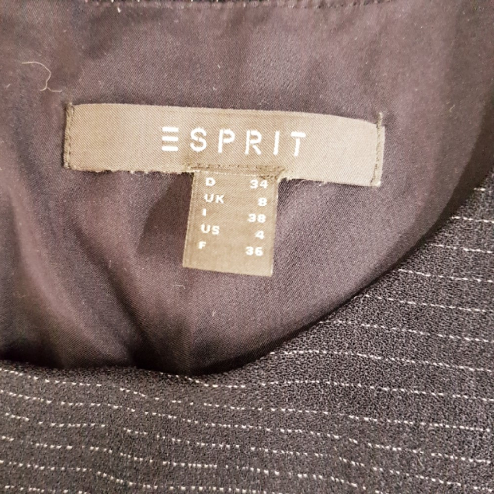 Voir photo 8 de Robe de fête bleu marine - EDC BY ESPRIT - Taille 36 Robe de fête bleu marine - EDC BY ESPRIT - Taille 36 Très bon état reconditionné photo 8