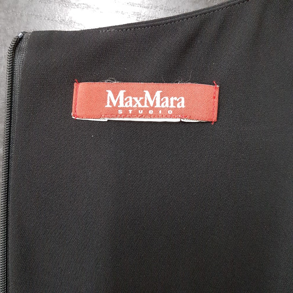 Voir photo 8 de Robe de fête noire - MAX MARA - Taille 40 ESTIME Robe de fête noire - MAX MARA - Taille 40 ESTIME Très bon état reconditionné photo 8