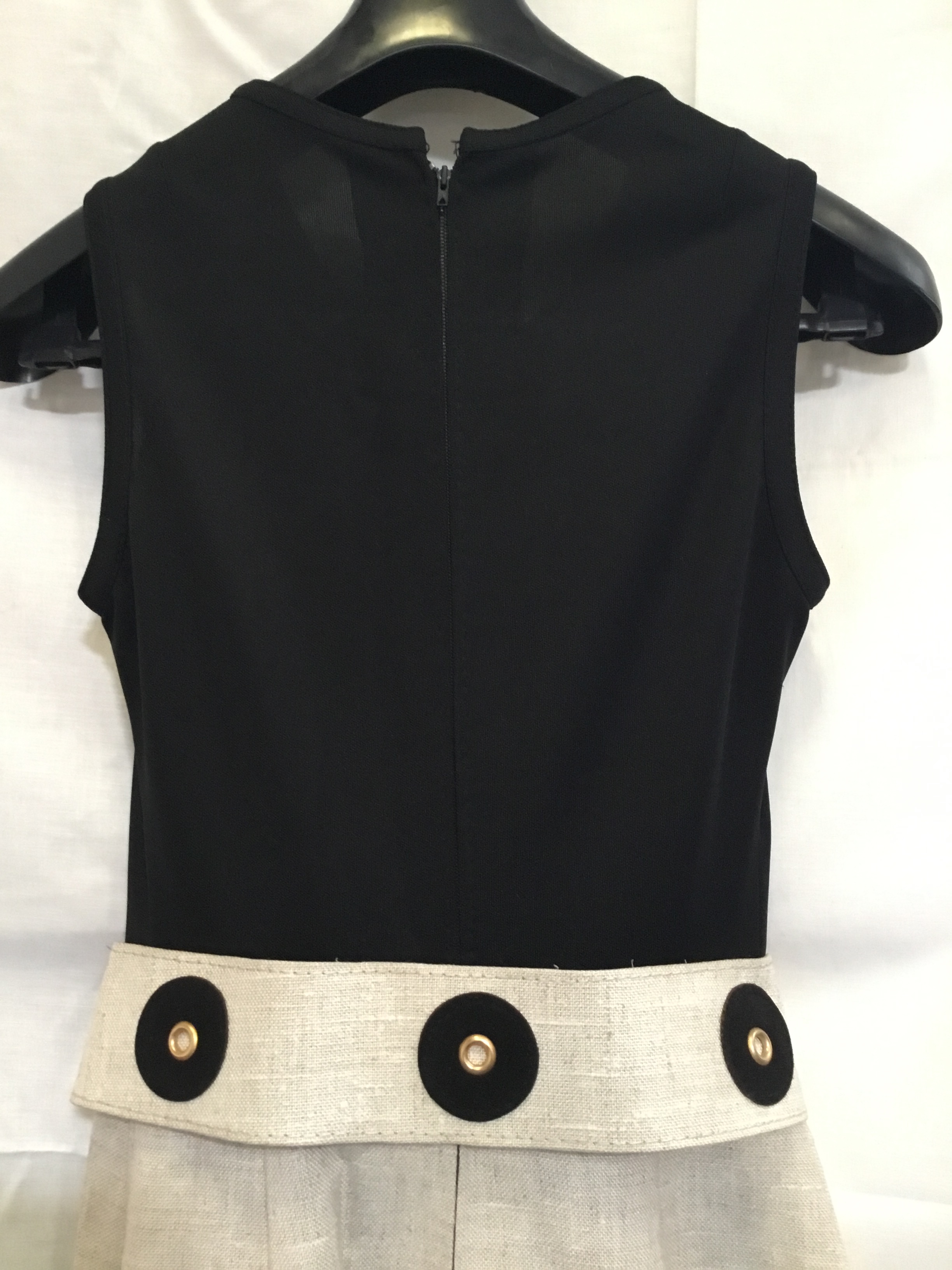 Voir photo 3 de Robe de soirée « GIGI NICE » — Taille 36. Robe de soirée « GIGI NICE » — Taille 36. Très bon état reconditionné photo 3