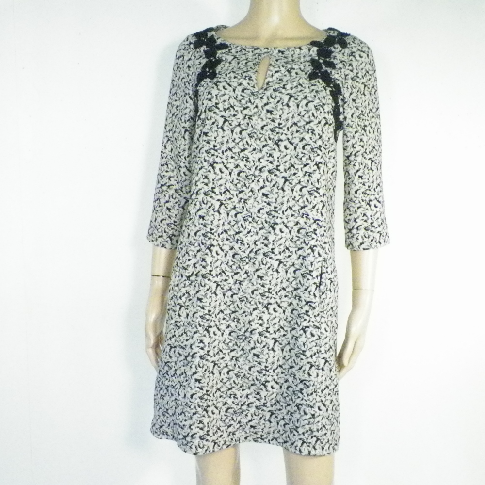 Robe Ecru NAF NAF T 38. Bon état - 12,00 € Robe Ecru NAF NAF T 38. Bon état reconditionné disponible sur Label Emmaüs