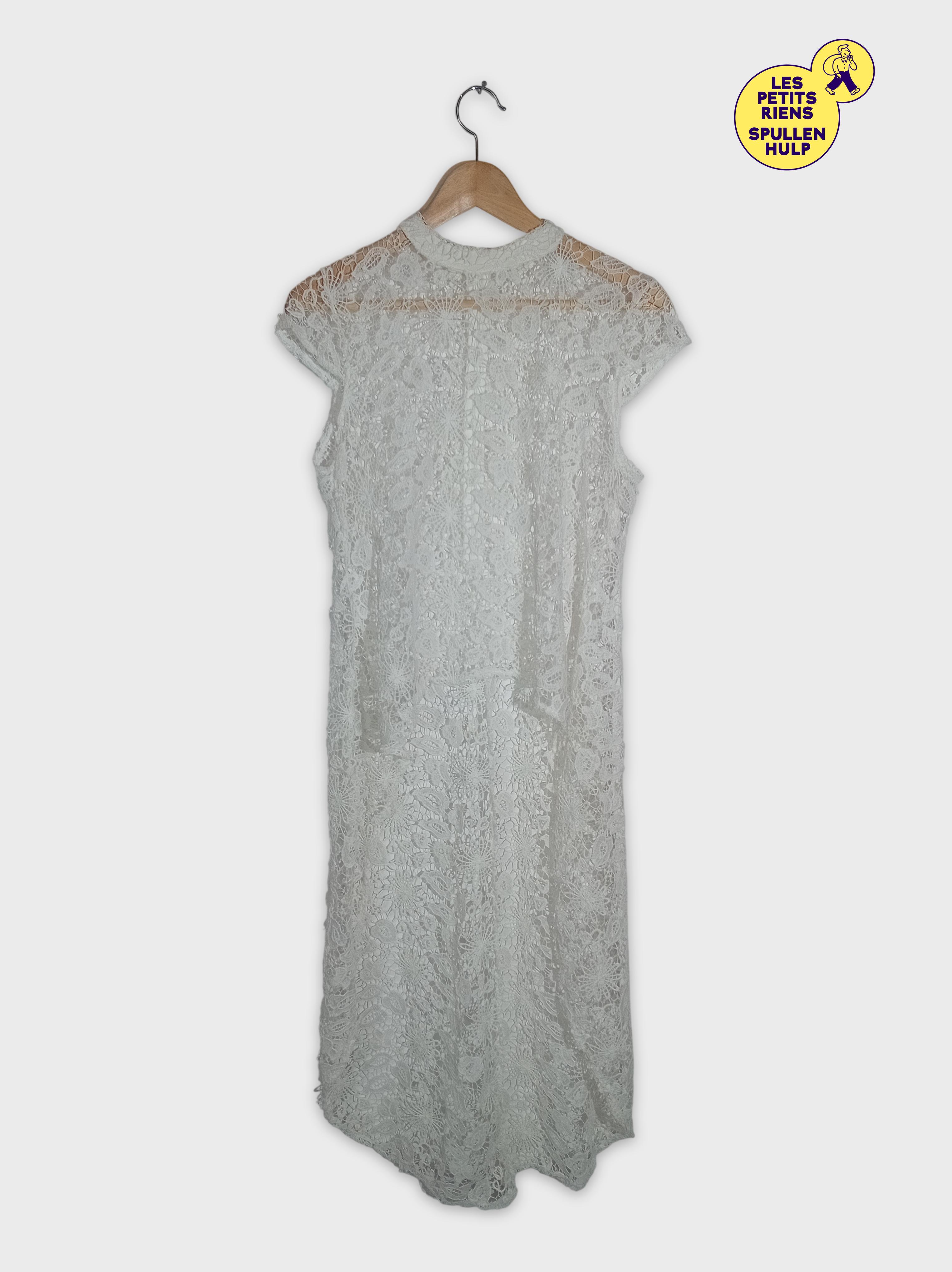 Acheter Robe En Dentelle Ivoire Vintage M (T4113) Très bon état - 10,00 € Robe En Dentelle Ivoire Vintage M (T4113) Très bon état reconditionné disponible sur Label Emmaüs